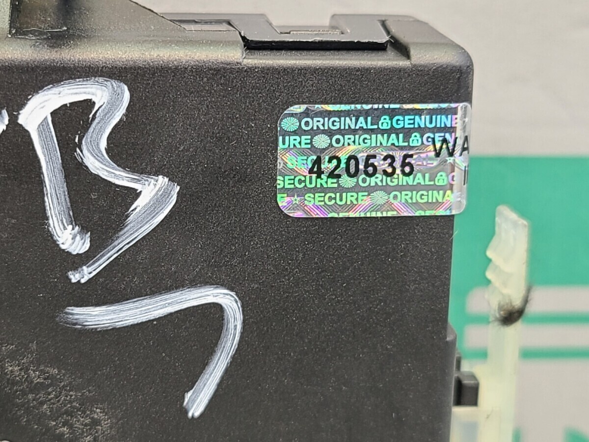 Mercedes C207 E Class Front Left Door Module A2129001529