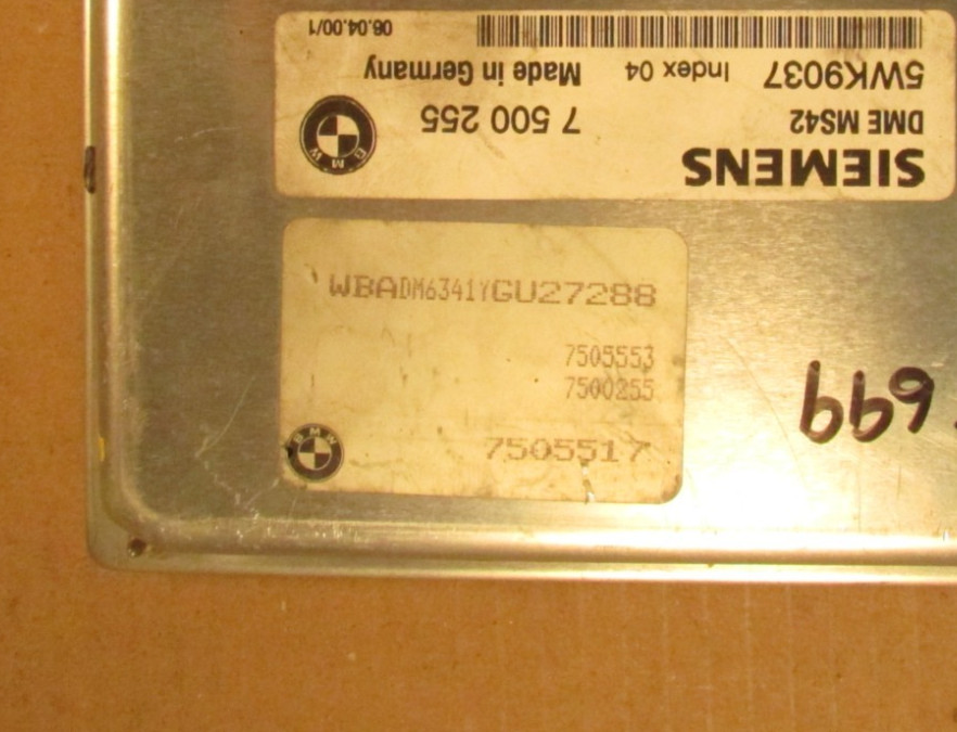 99-00 BMW 528i SDN ECU ECM COMPUTER 7505517