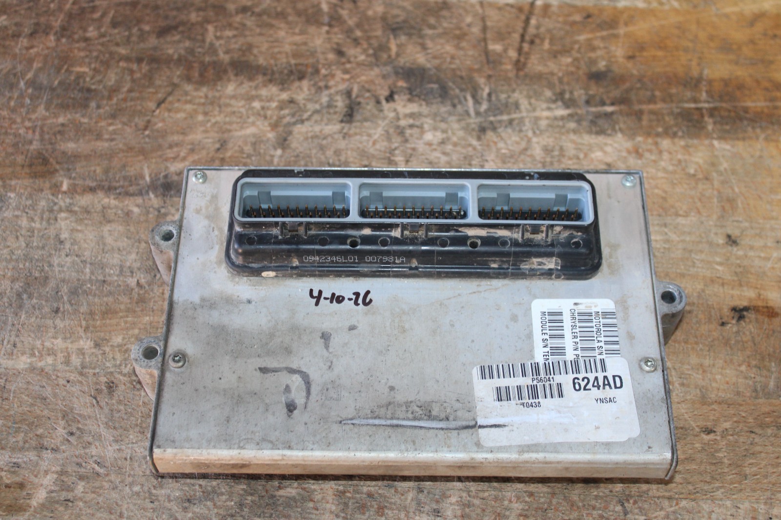 1998 Wrangler JEEP 4.0L MT Engine computer P56041624AD engine computer ECM PCM