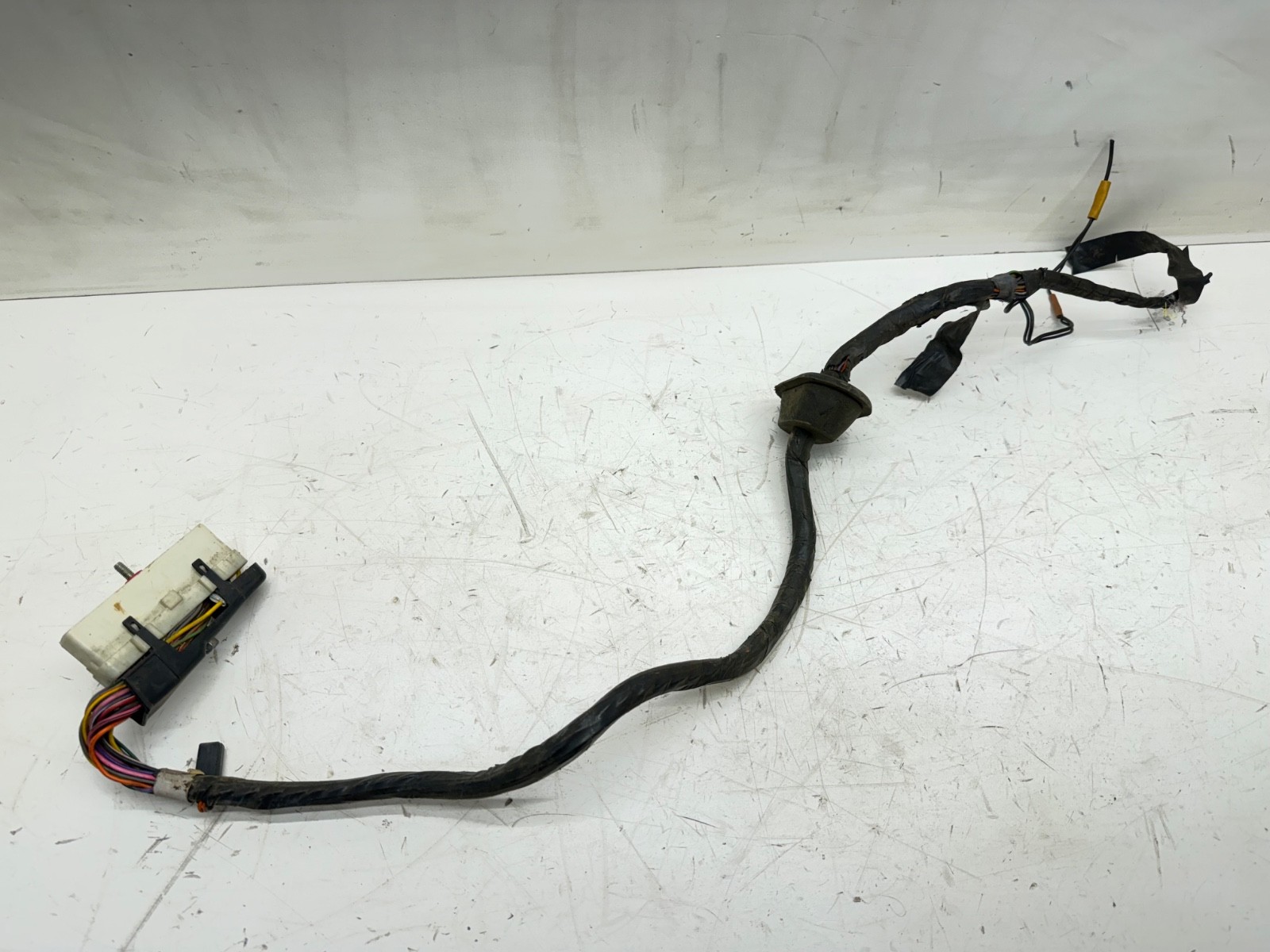 87-91 Jeep Wrangler YJ ECU PCM Wiring Connector Plug Pigtail Wire Wiring OEM