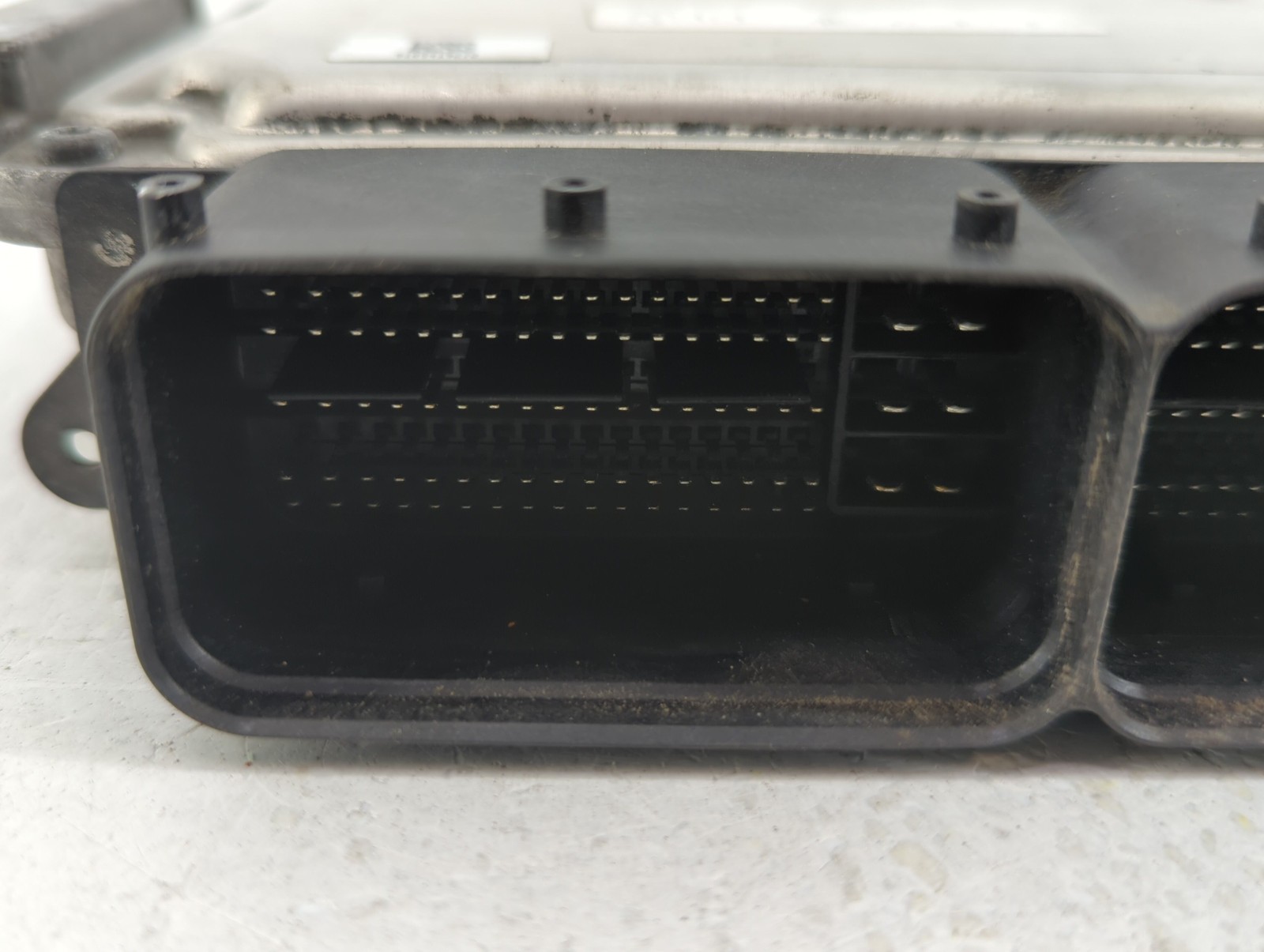 Hyundai Elantra Coupe Engine Computer Ecu Pcm Ecm Pcu Oem M9E7P