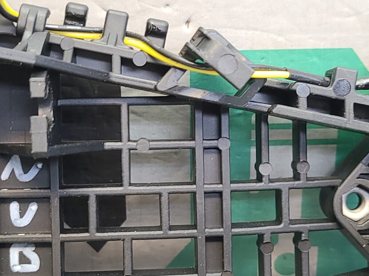 Maserati Ghibli M157 Front Right Door Mechanism P68211281AC