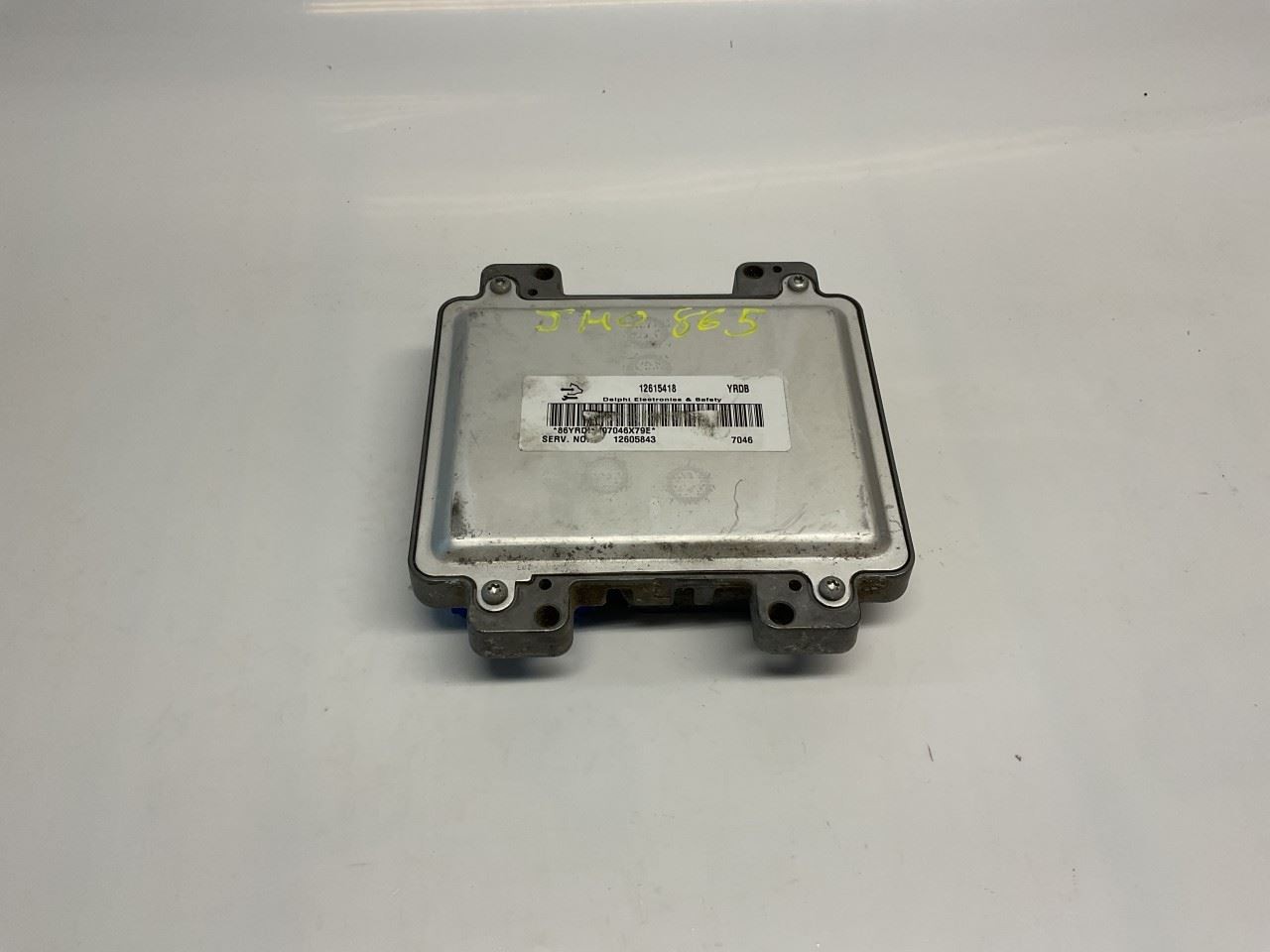 Engine ECM Electronic Control Module Behind Fan Shroud Fits 07 ACADIA 143039