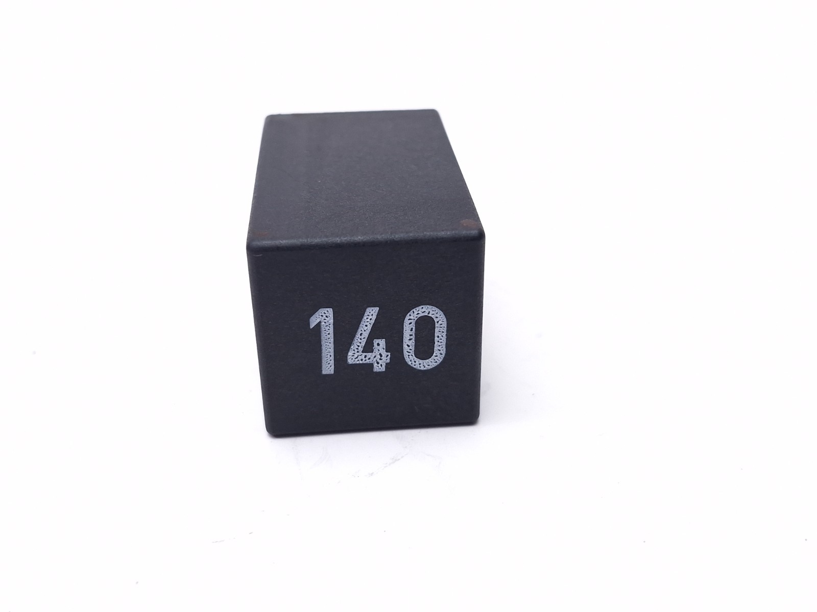 99-03 VW Eurovan AC Air A/C Relay Control Module 701959141B #140