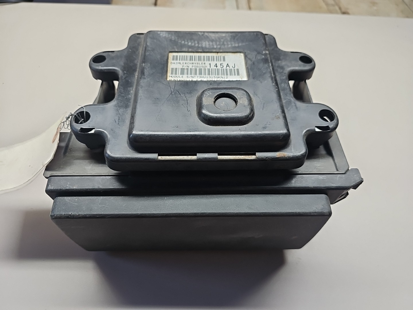 05 JEEP GRAND CHEROKEE UNDER HOOD POWER FUSE RELAY BOX BCM 56040662AJ OEM
