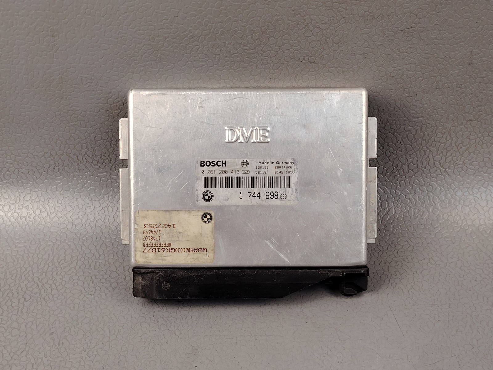BMW E36 E34 SILVER LABEL 525i 325i M3 ENGINE CONTROL MODULE ECU ECM 0261200413