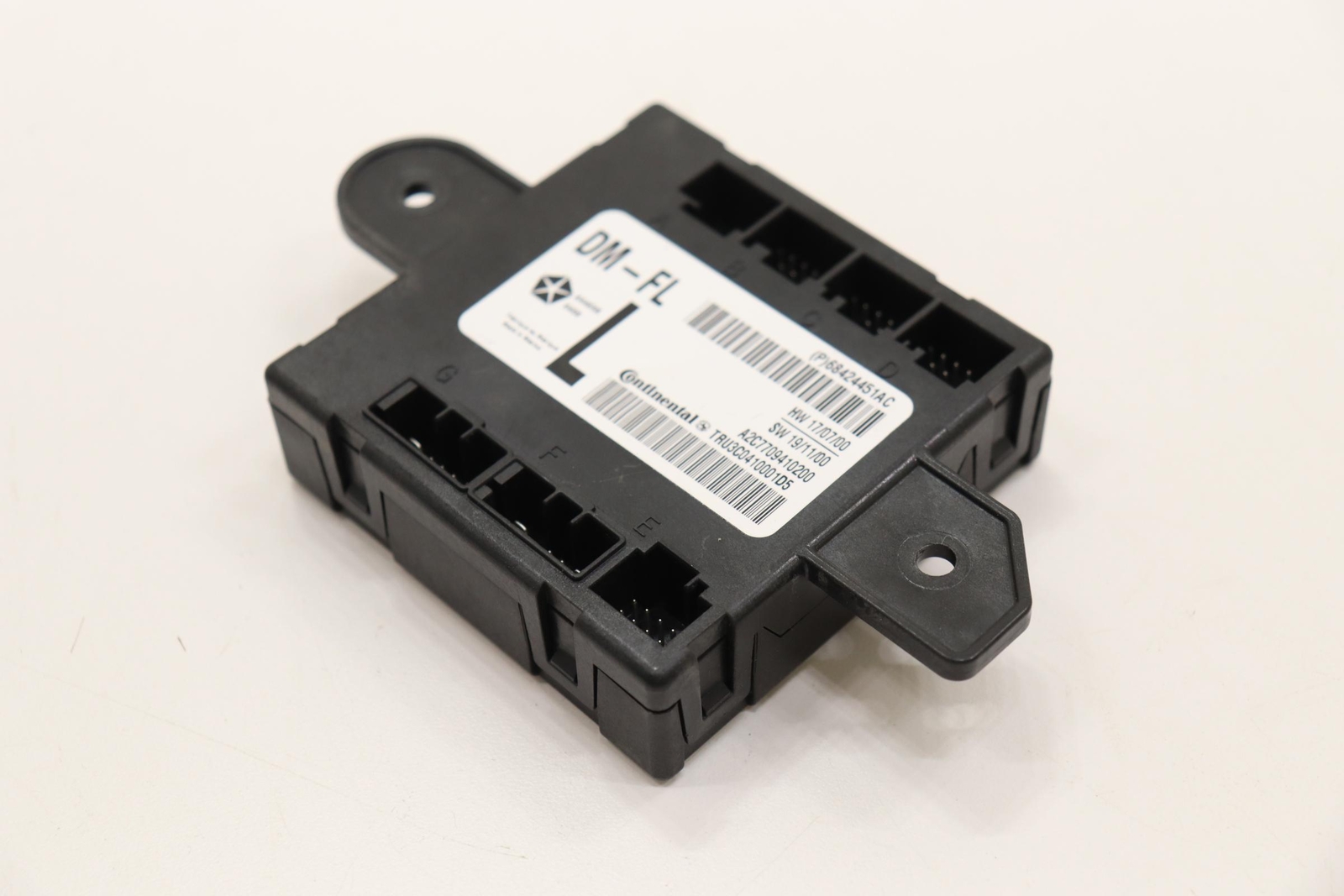 2020 CHRYSLER PACIFICA FRONT LEFT SIDE DOOR CONTROL MODULE UNIT OEM 68424451AC