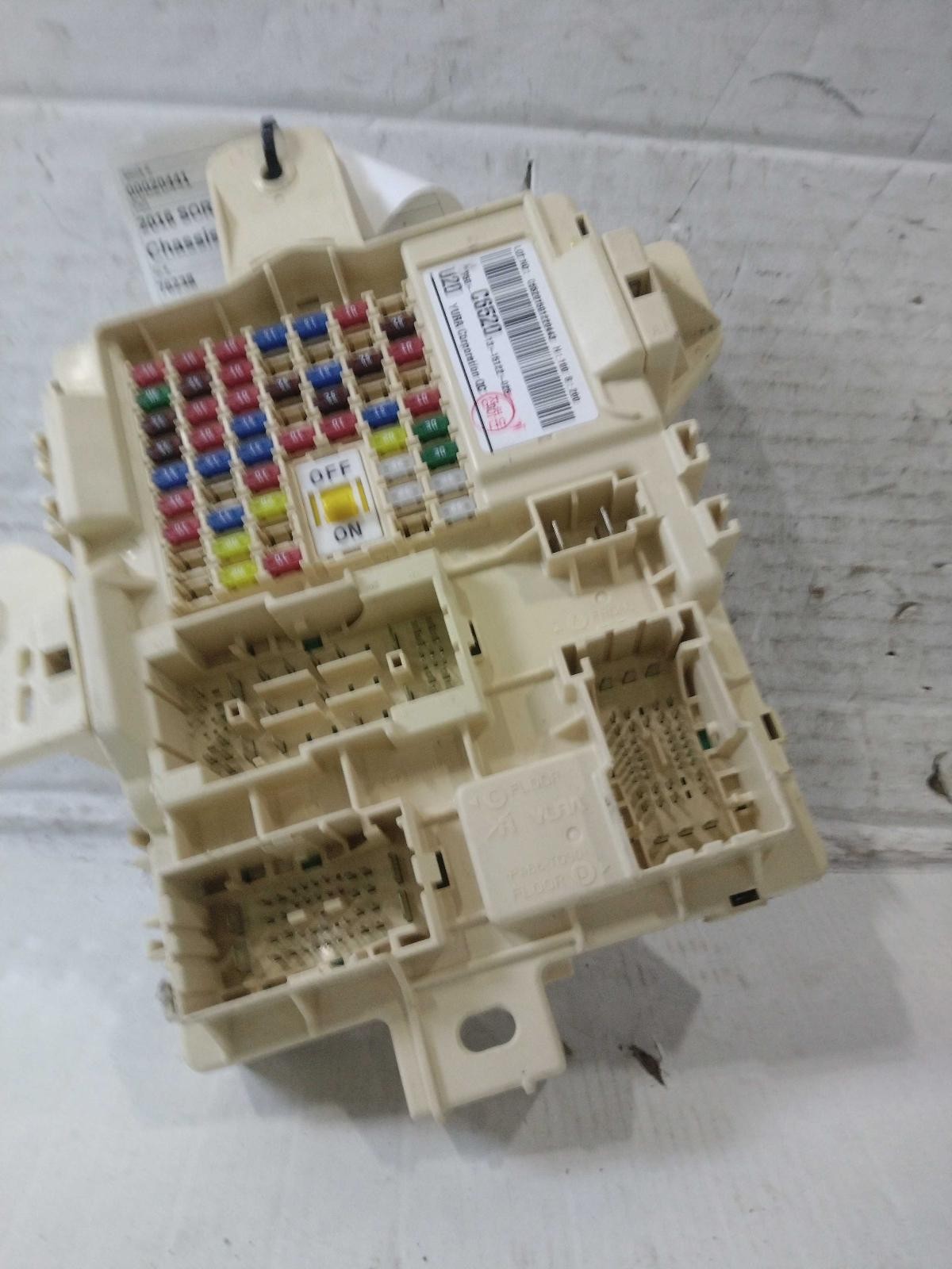 Used Body Control Module fits: 2016 Kia Sorento Body Control BCM center dash US