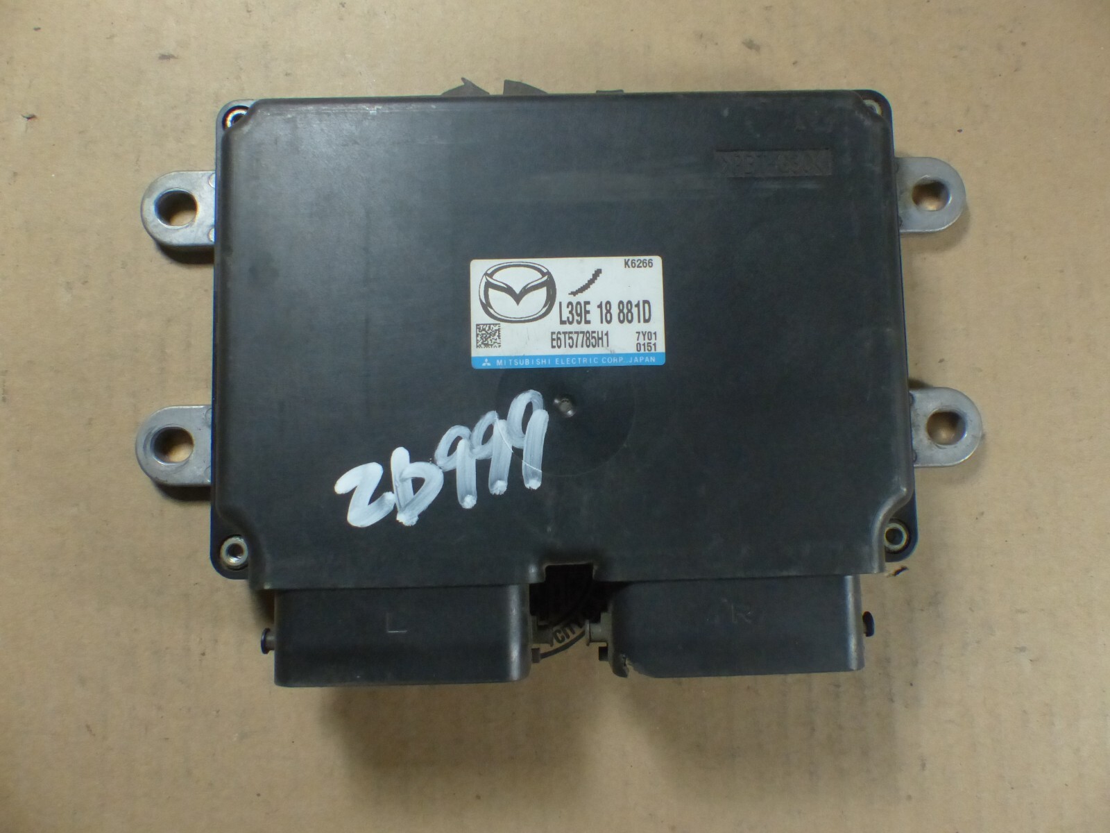 08-10 MAZDA 5 AUTO ECU ECM COMPUTER L39E 18 881D