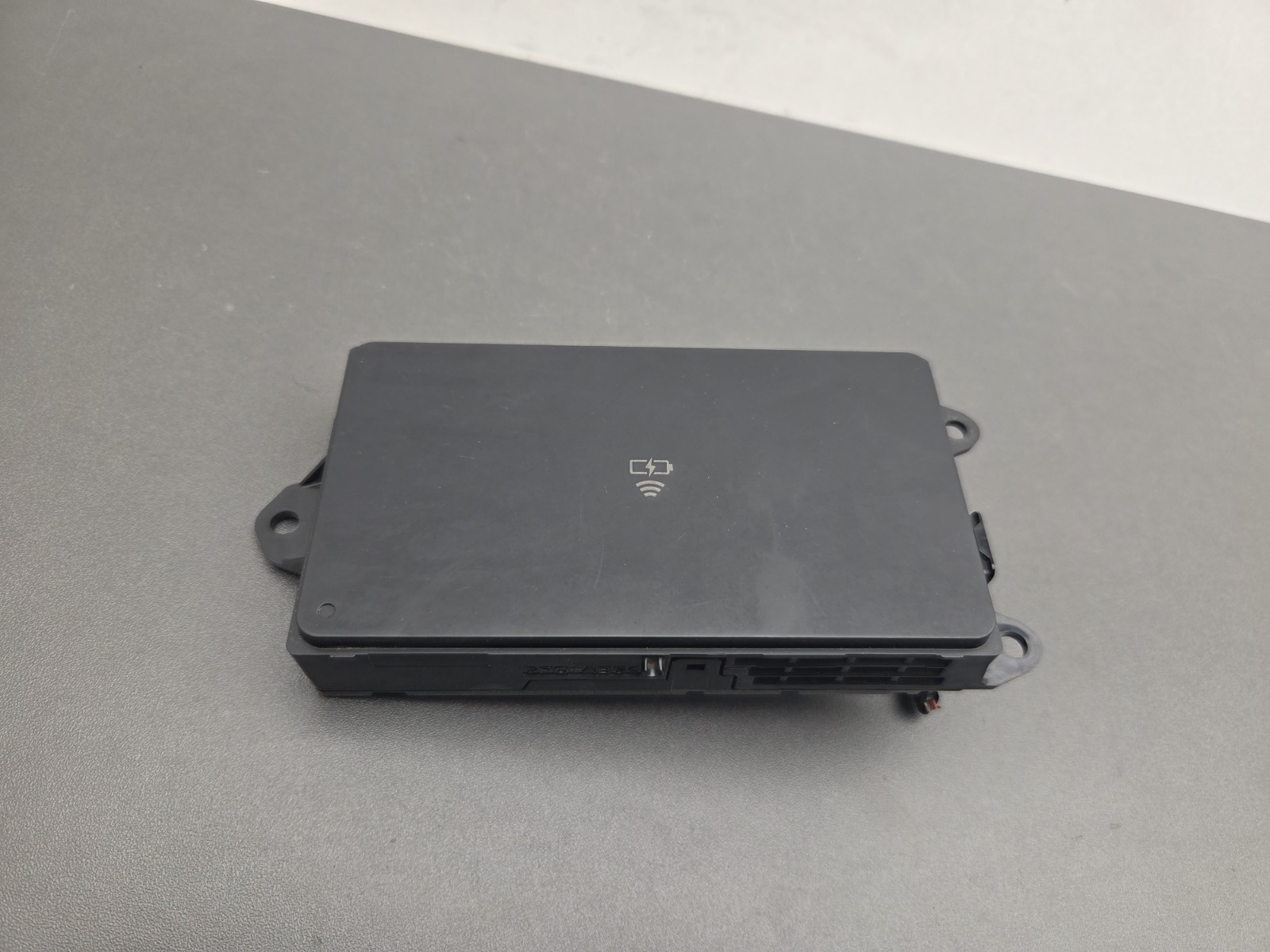 2024 TOYOTA TACOMA WIRELESS CHARGER ID 861C004020