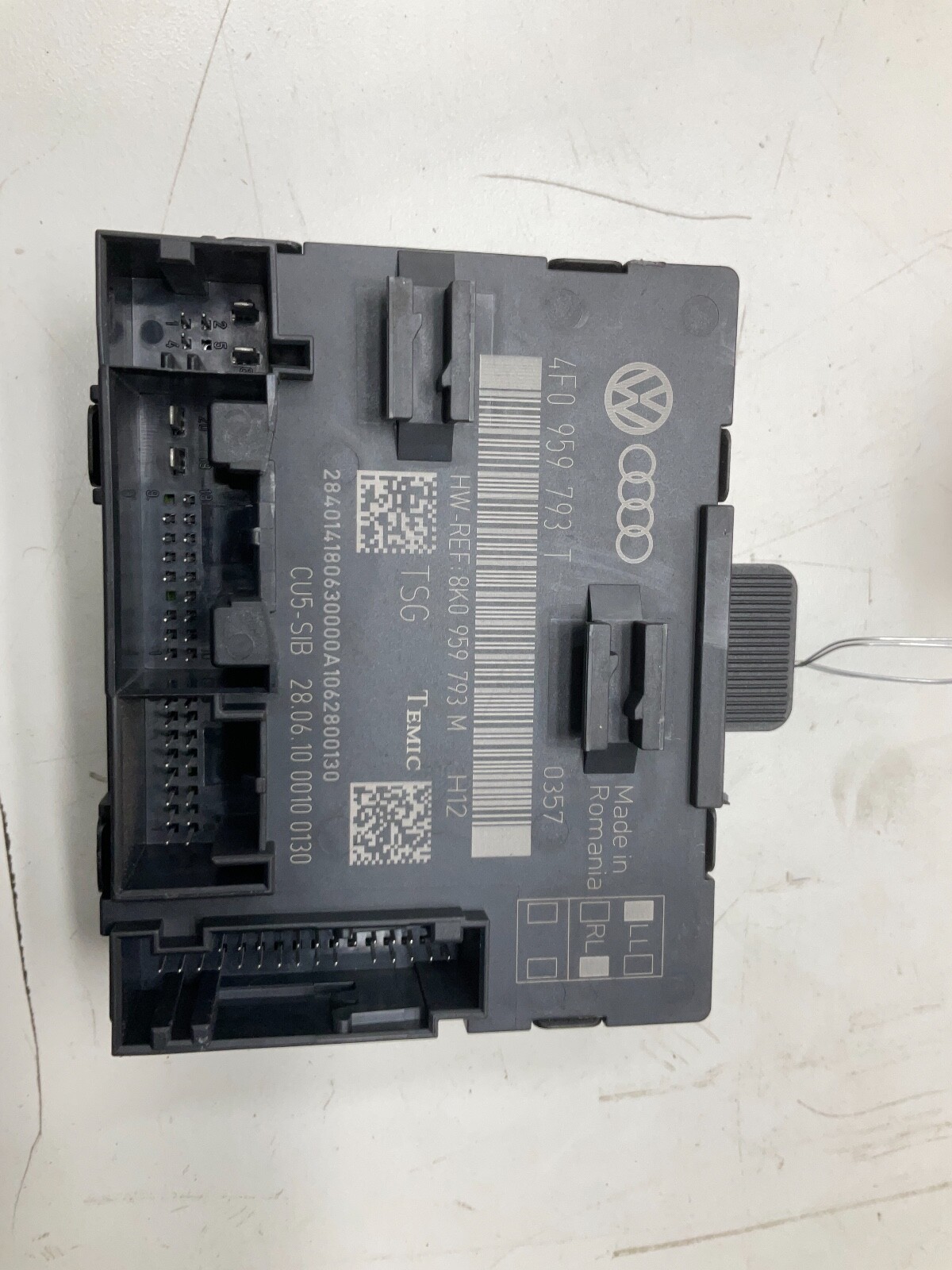 2009 – 2015 AUDI S4 S6 FRONT LEFT SIDE DOOR WINDOW CONTROL MODULE OEM 4F0959793T