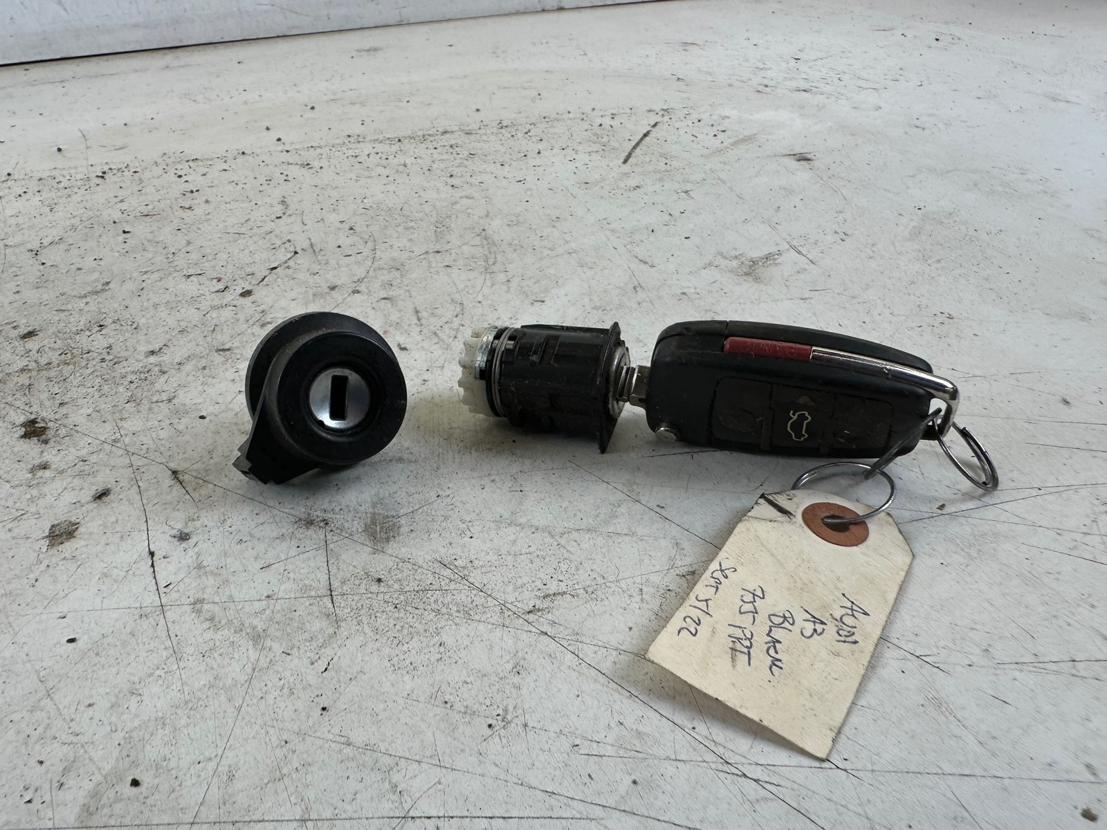 Audi A3 3.2 S-Line Key Lock Set 8P 06-08 OEM