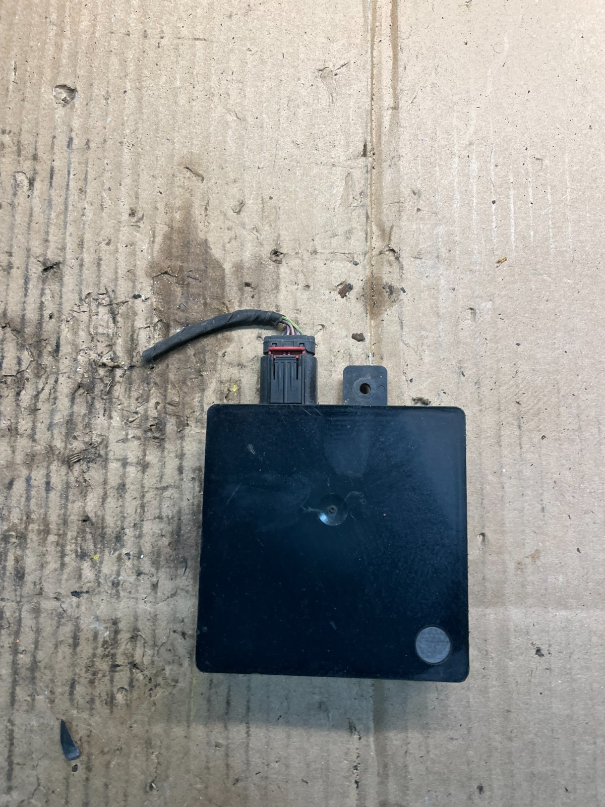2013 to 2018 Ford Lincoln Rear Radar Blind Spot Module x1064 DG