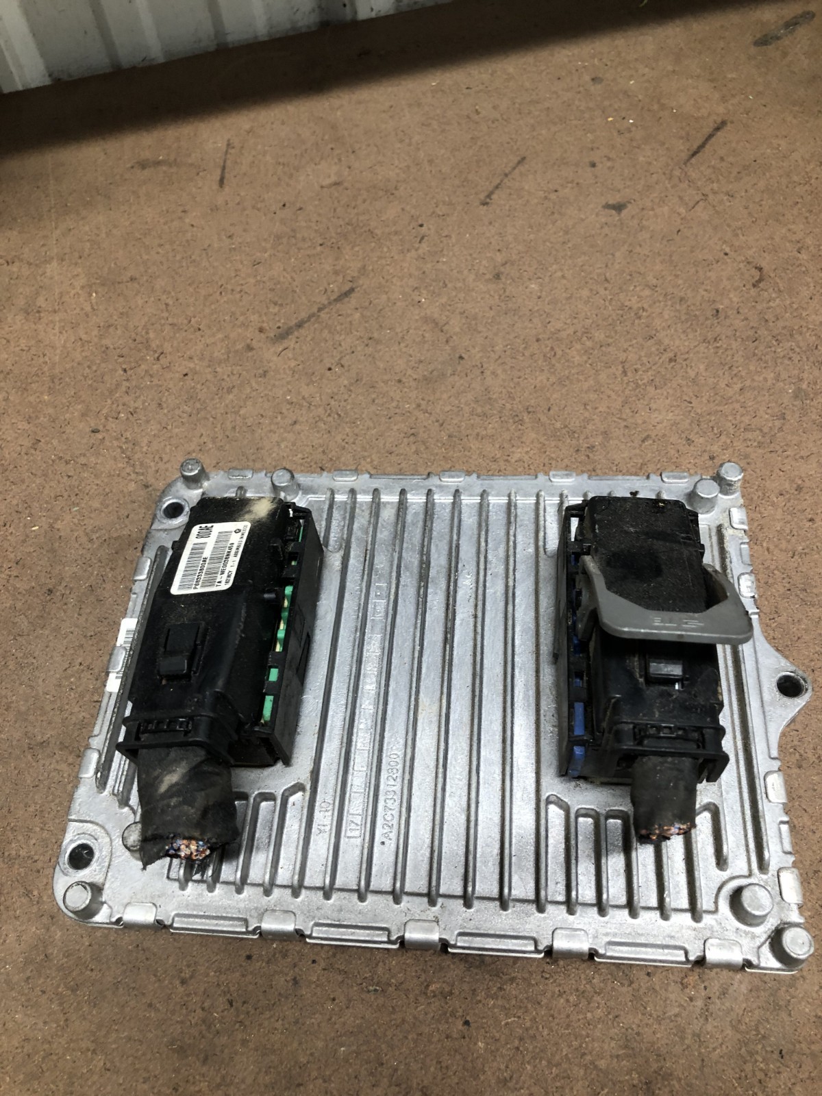 2018 2019 Chrysler 300 Engine Computer Control Module Ecm Plugs P68330904aa