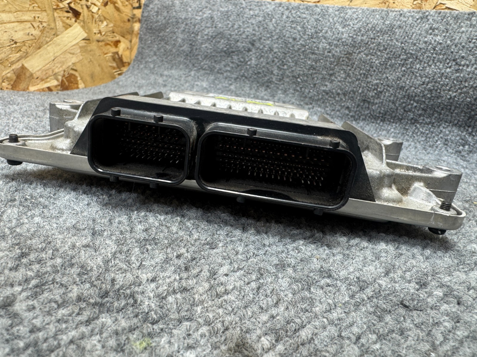 HONDA ACCORD HYBRID TOURING 18-20 ECM ECU ENGINE COMPUTER CONTROL UNIT OEM A-709