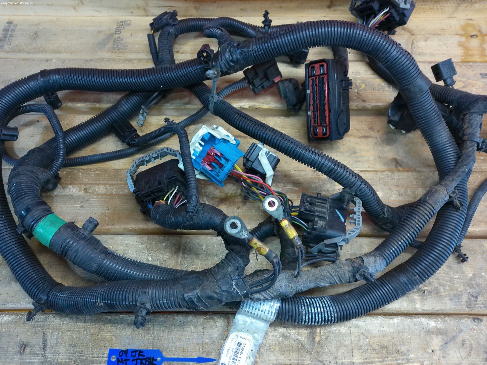JEEP WRANGLER JK 09 3.8 MANUAL DASH GAUGE WIRING HARNESS P68042608AA