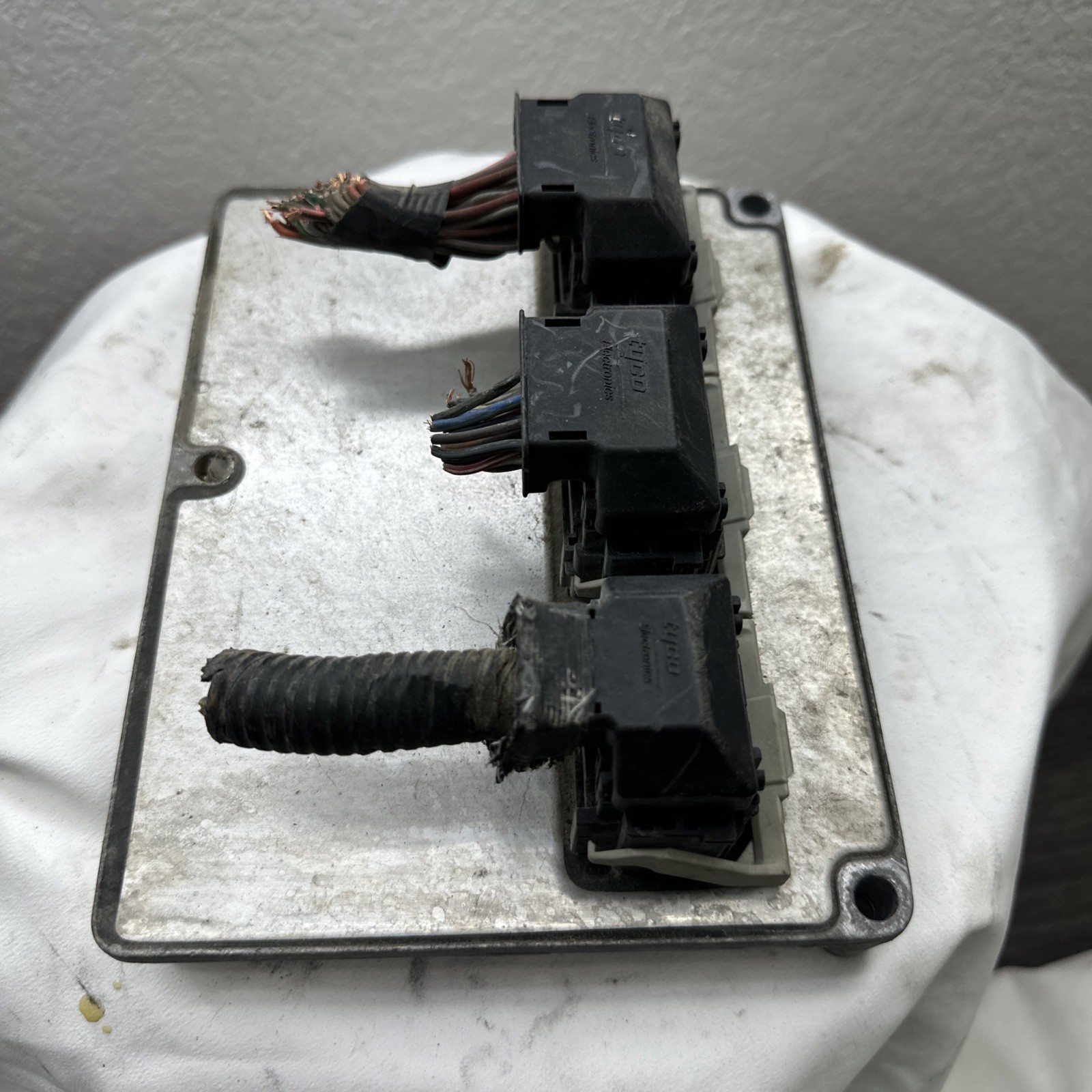 2005-2006 Ford F250 F350 F450 F550 6.0L Diesel PCM ECM ECU 5C3A-12A650-CAE APM4