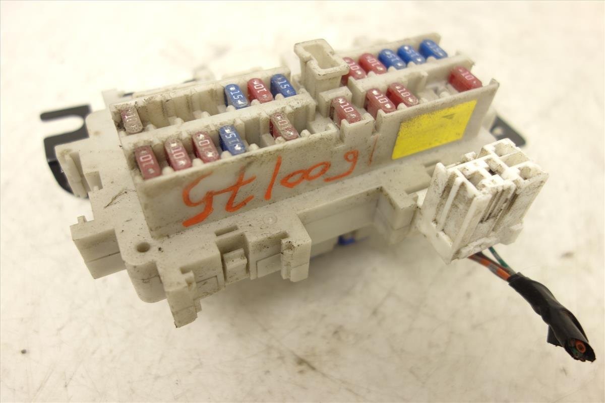 2011-2013 Infiniti G37 Sedan Cabin Room Inside Fuse Box 24350-1Nf0b