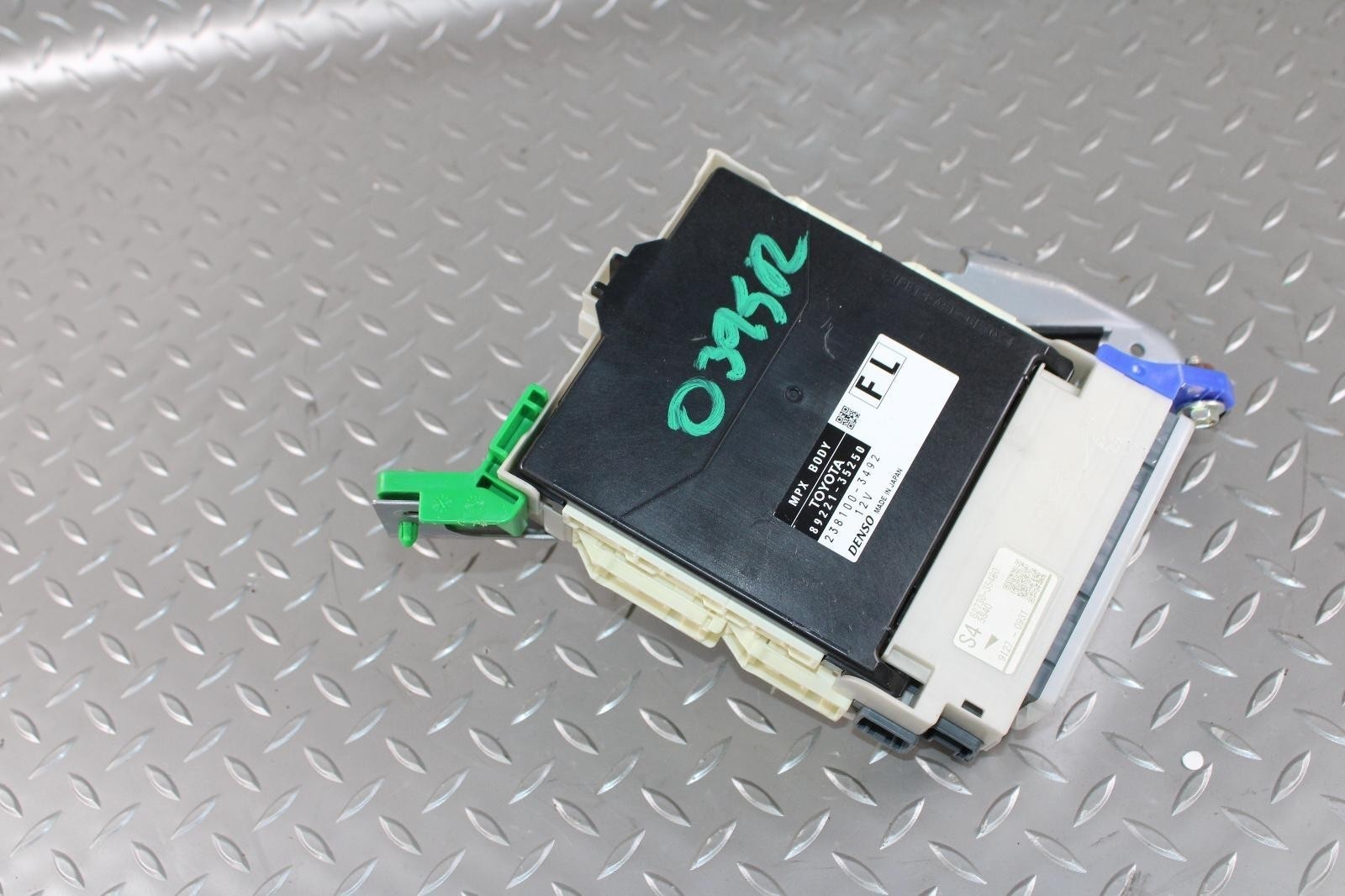 20-21 4 Runner Electronic Multiplex Network Control Module Computer OEM Factory