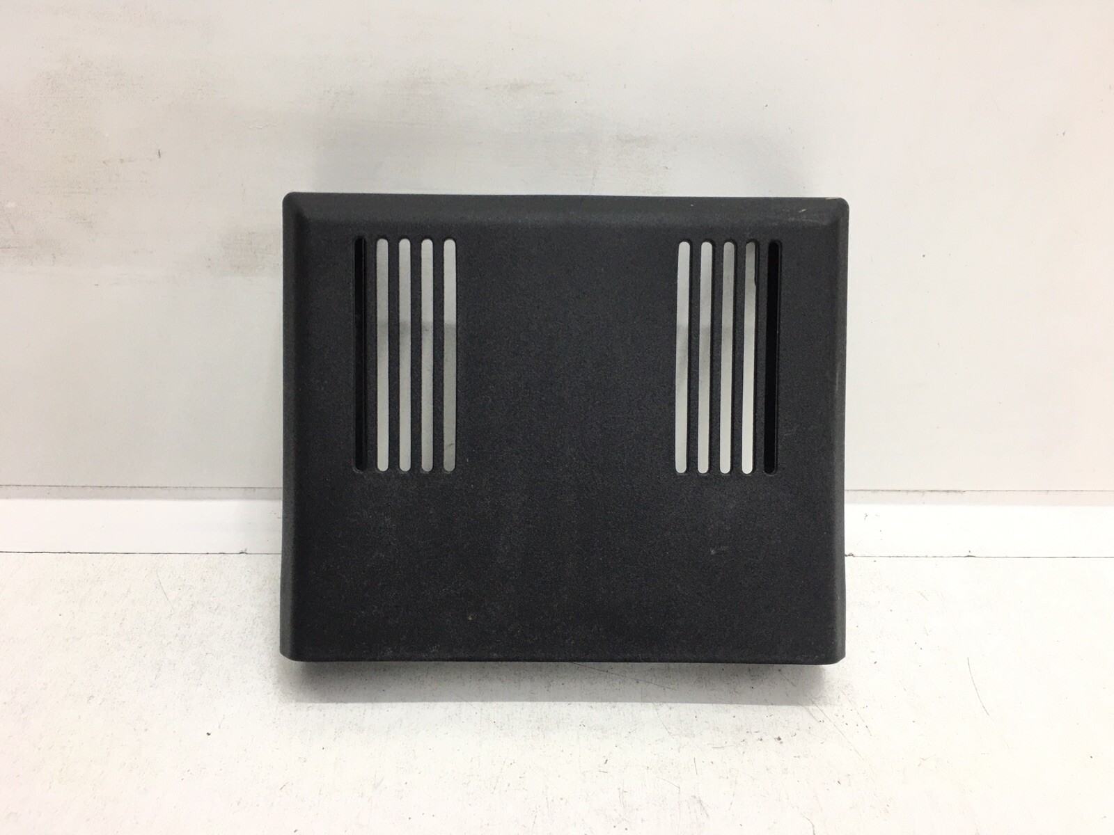 07-09 Suzuki Vitara XL7 ECU ECM Plastic Cover