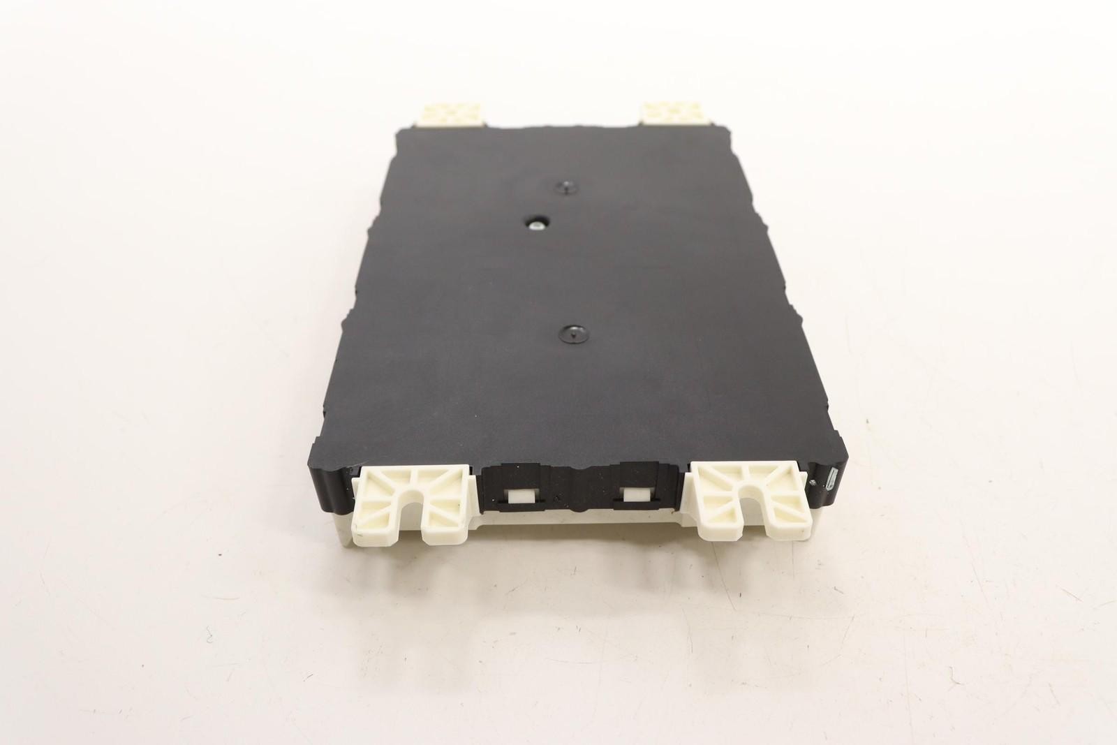 Used Body Control Module fits: 2020 Chrysler Voyager Body Control BCM Grade A