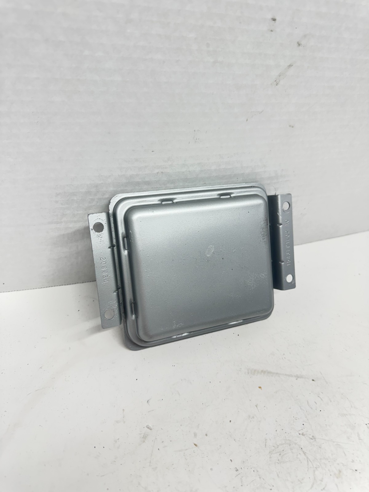 2002-2005 DODGE RAM 1500 MULTIFUNCTION RELAY CONTROL POWER MODULE TIPM BCM REMAN
