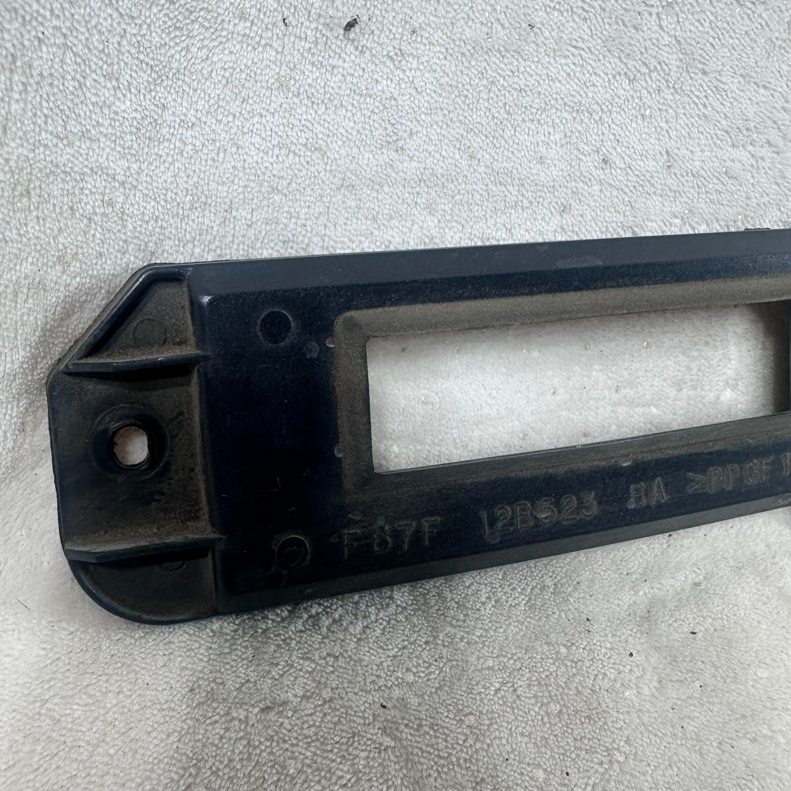 98-01 Ford Ranger ECU Computer Mount Bracket Cover OEM PCM ECM Holder