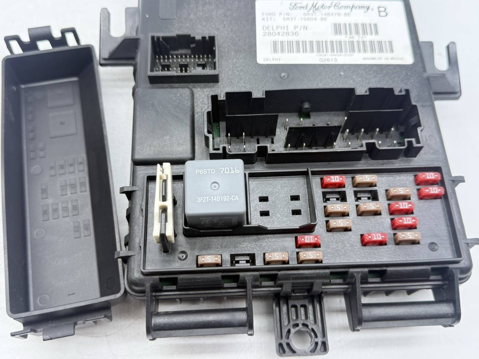 2005 2006 FORD MUSTANG FUSE BOX BODY CONTROL MODULE DELPHI 5R3T-14B476-BE (OEM)