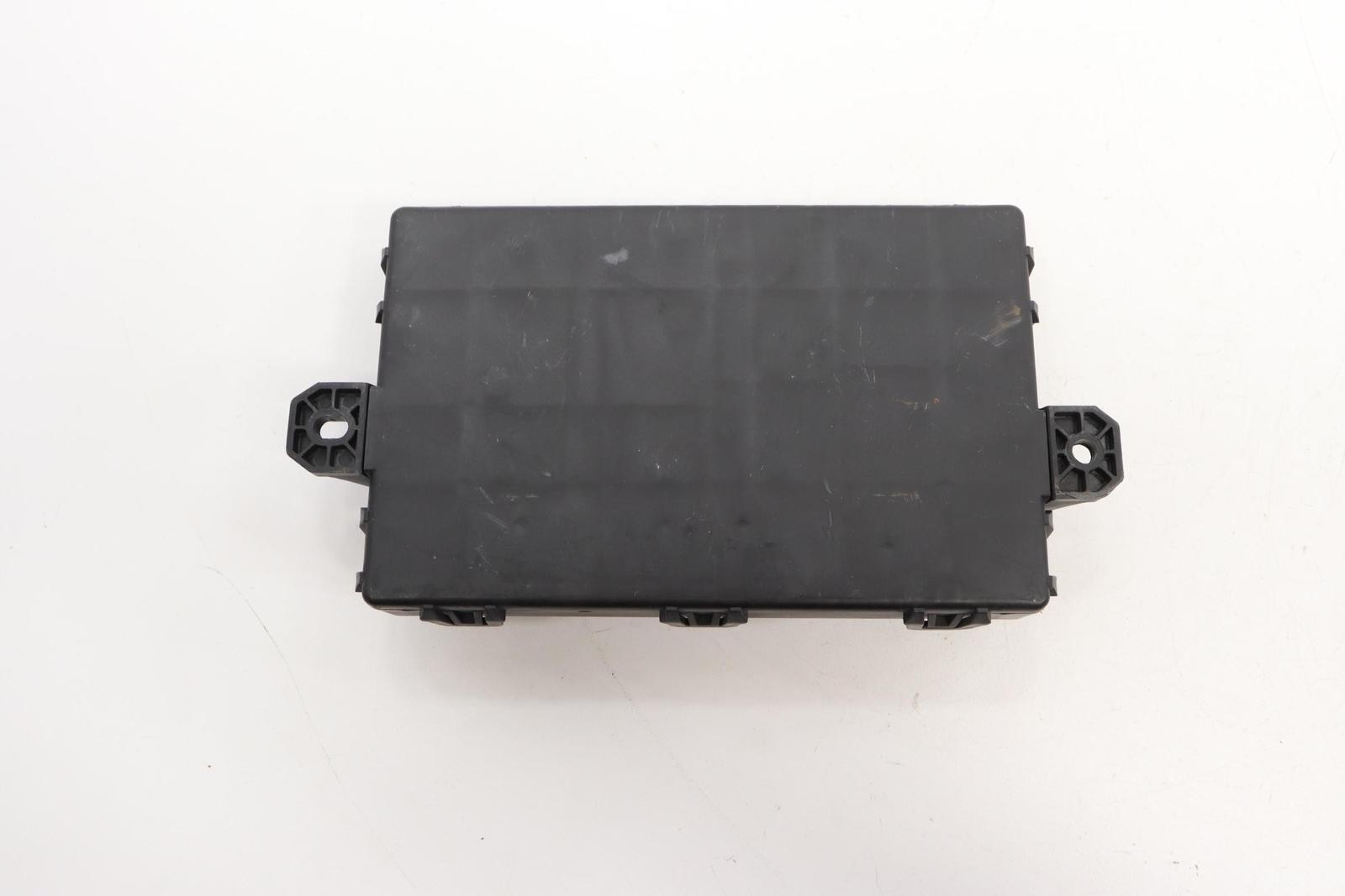 Used Left Seat Memory Control Module fits: 2020 Lincoln Corsair Seat memory L. 2