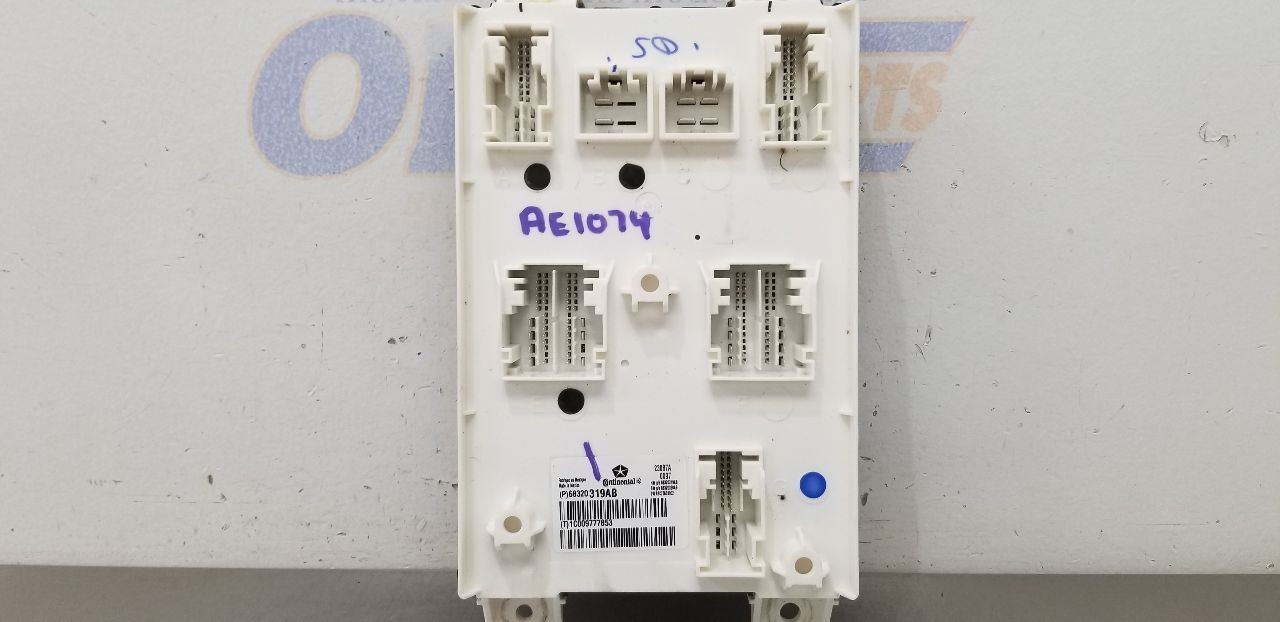 17 DODGE RAM 1500 BODY CONTROL MODULE BCM 68320319AB