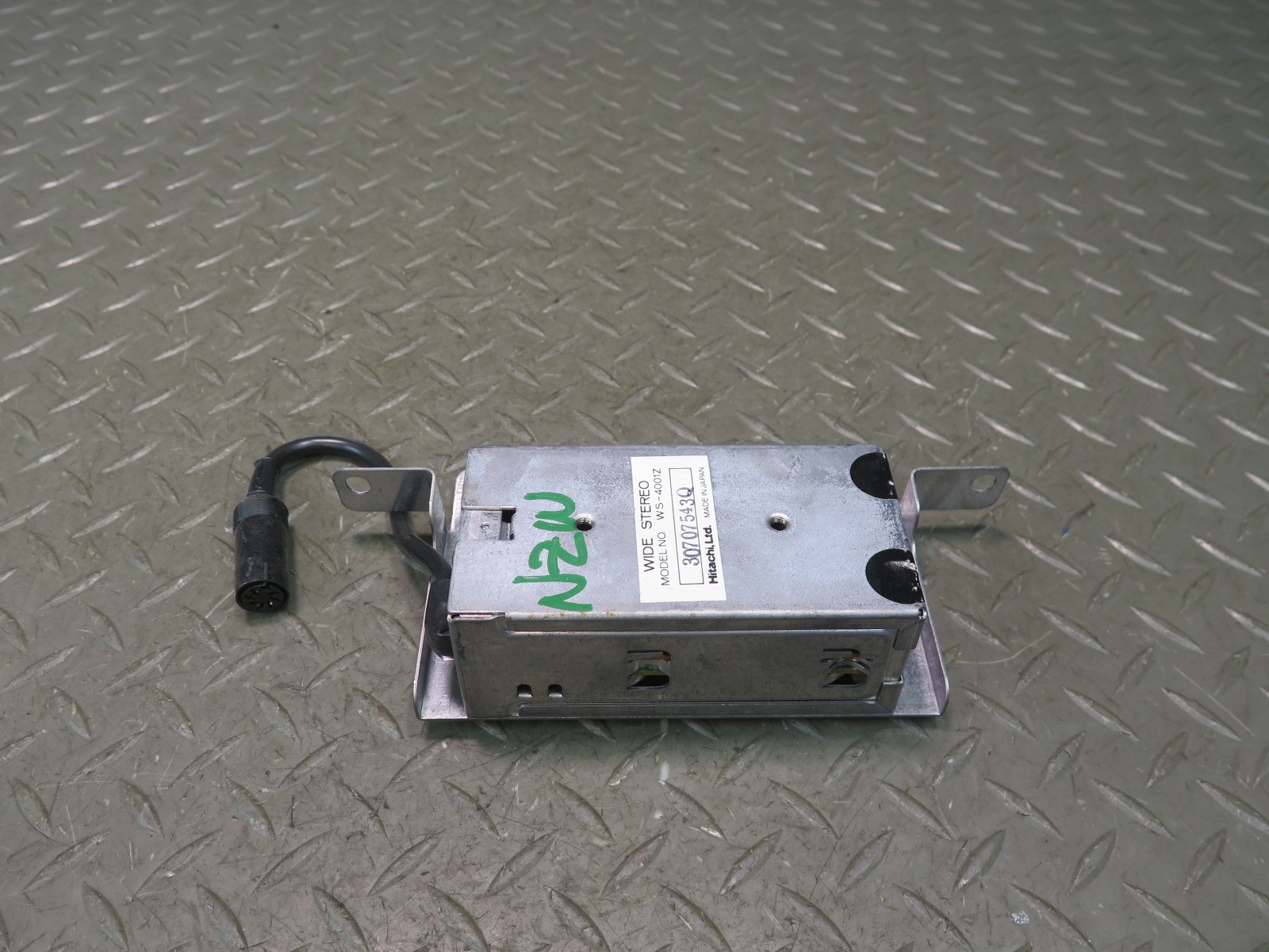 81-83 DATSUN 280ZX S130 WIDE STEREO RADIO MODULE UNIT WS-4001Z OEM