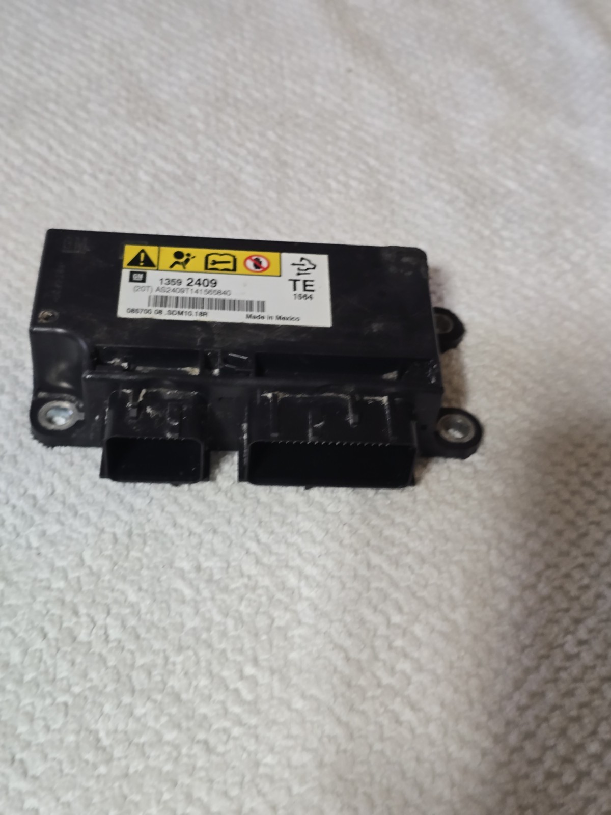 Chevrolet Sonic ECU Computer Module 13592409 Used Front Pin Terminal