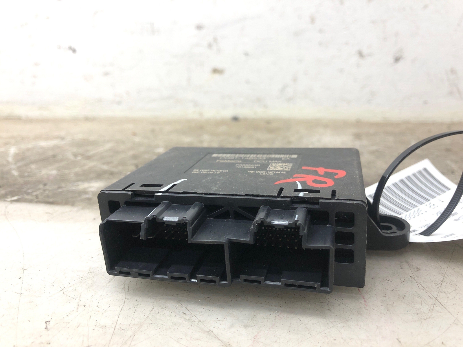 2017 FORD F250 SD OEM FRONT RIGHT PASSENGER SIDE DOOR CONTROL MODULE UNIT