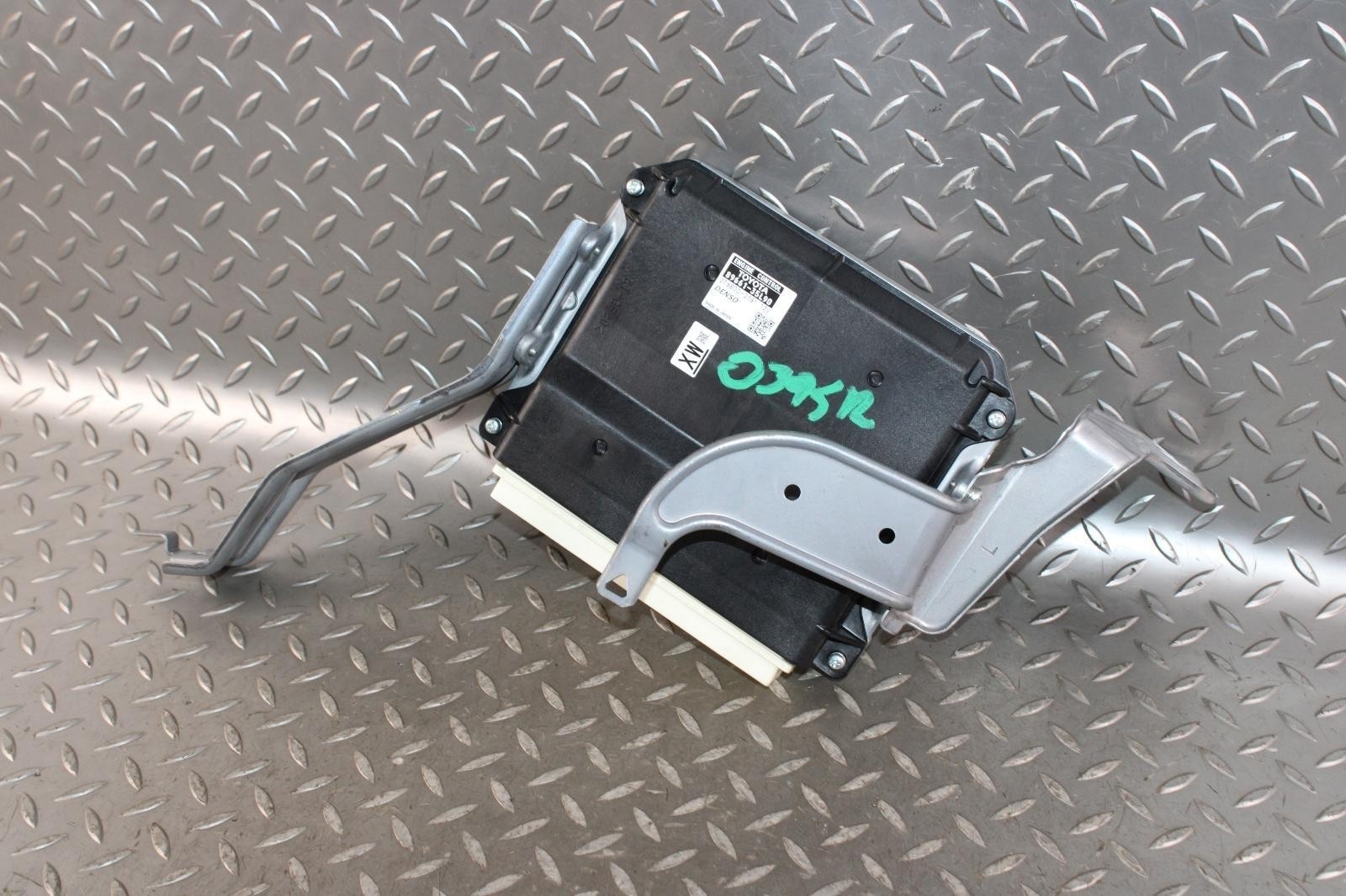 20-21 4 Runner 4.0L Motor Engine Control Module ECM ECU Computer PCM PCU Unit OE