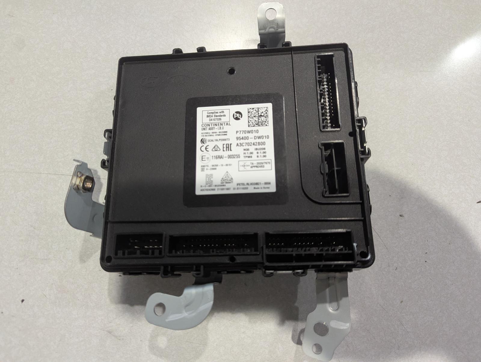 23 24 SPORTAGE OEM Body Chassis Brain Box ID# 95400DW010