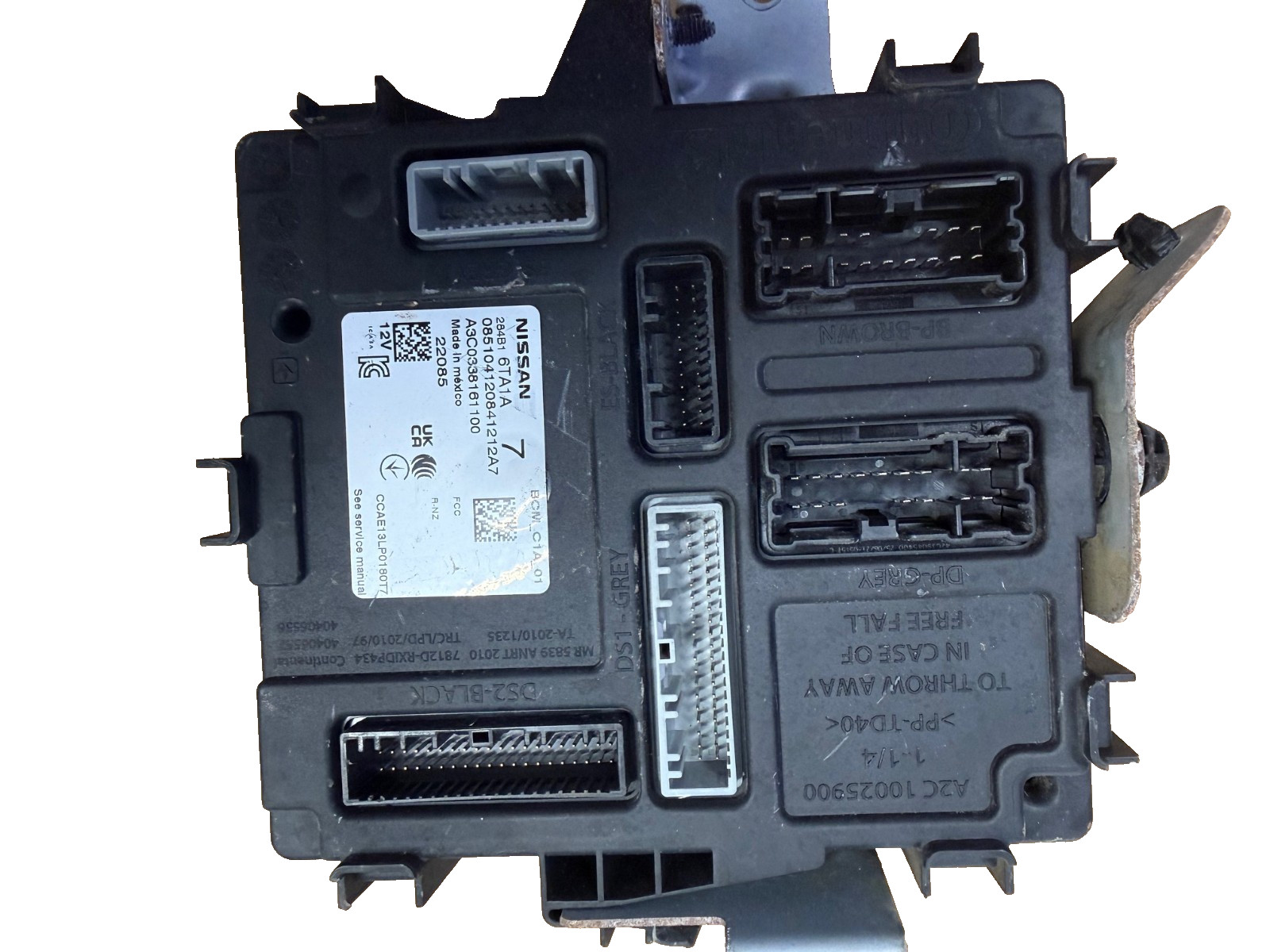 2022 Nissan Pathfinder body control module computer bcm controller 284b1-6ta1a