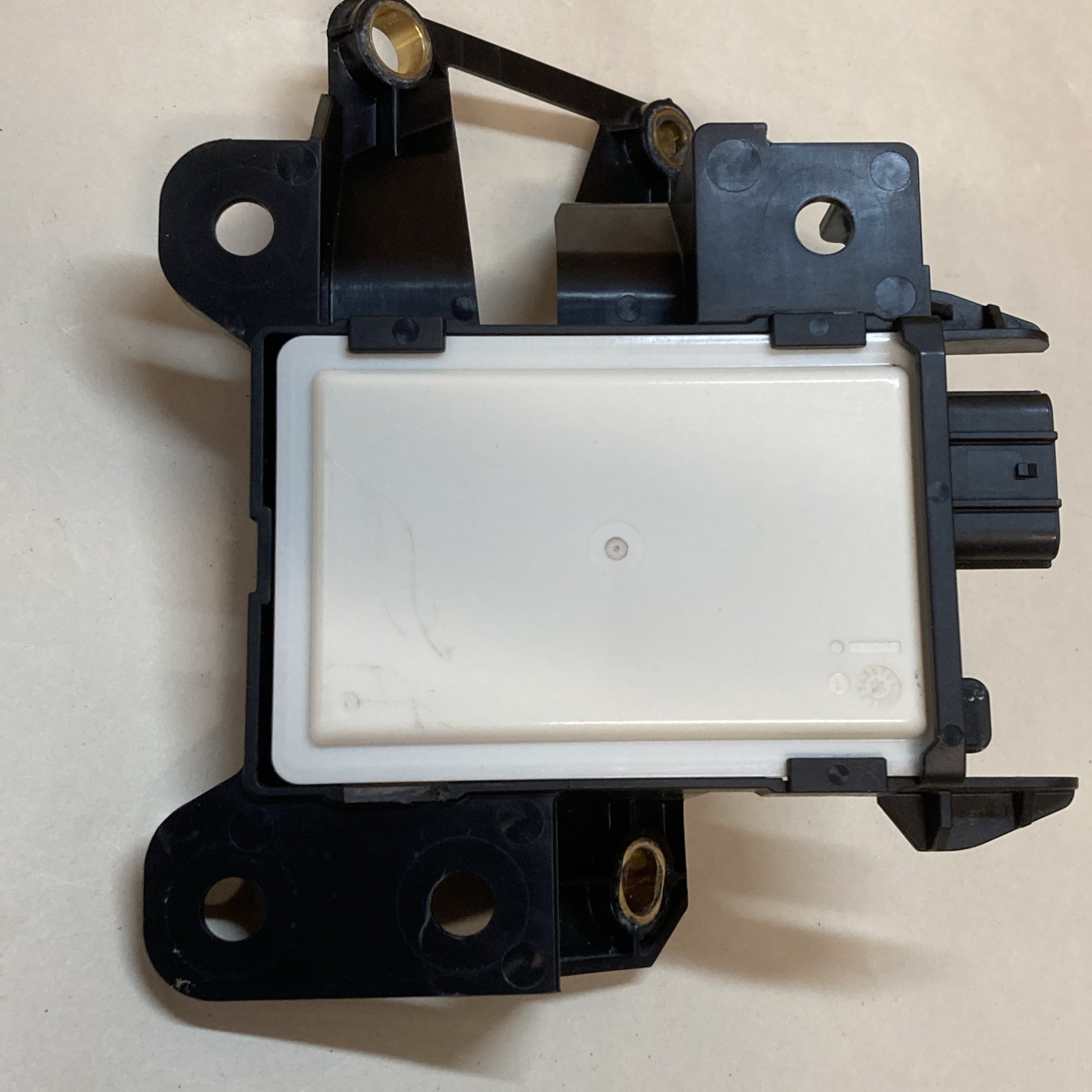 Honda HR-V 2024 Left rear blind spot control module 681264000D