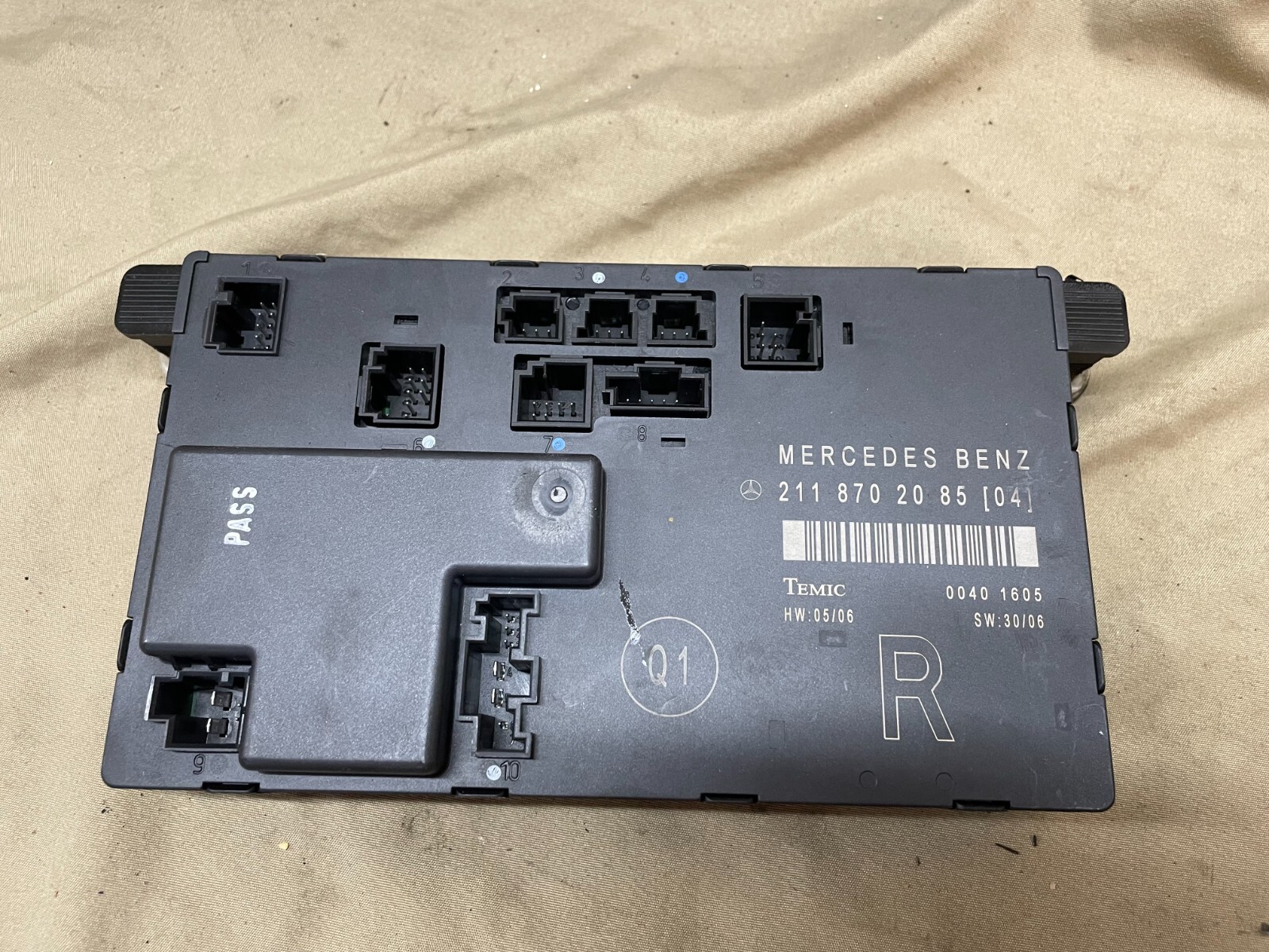 03-09 Mercedes W211 E350 E550 Front Right Passenger Door Control Module OEM