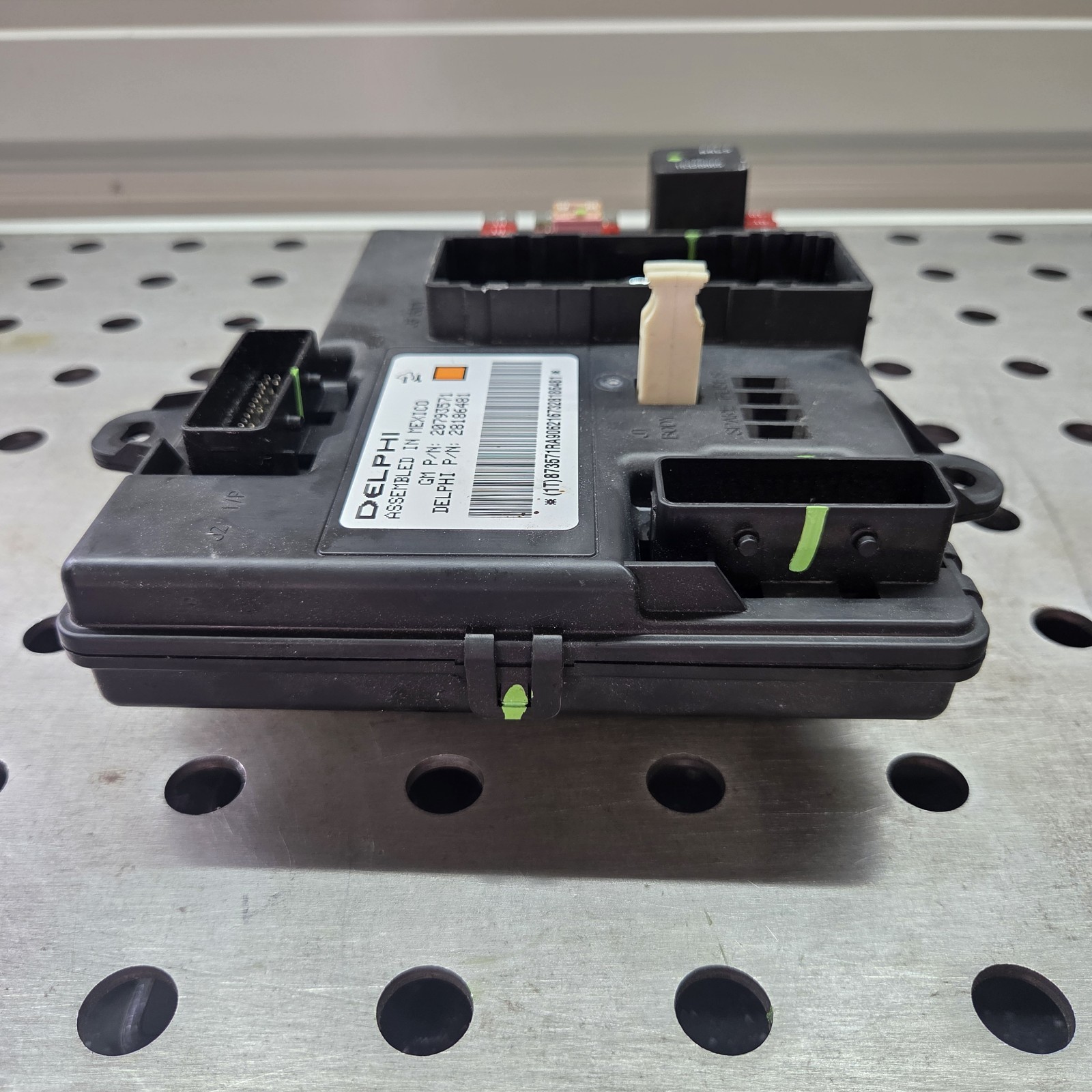 2008-2010 Pontiac G6 Body Control Module BCM 20793571