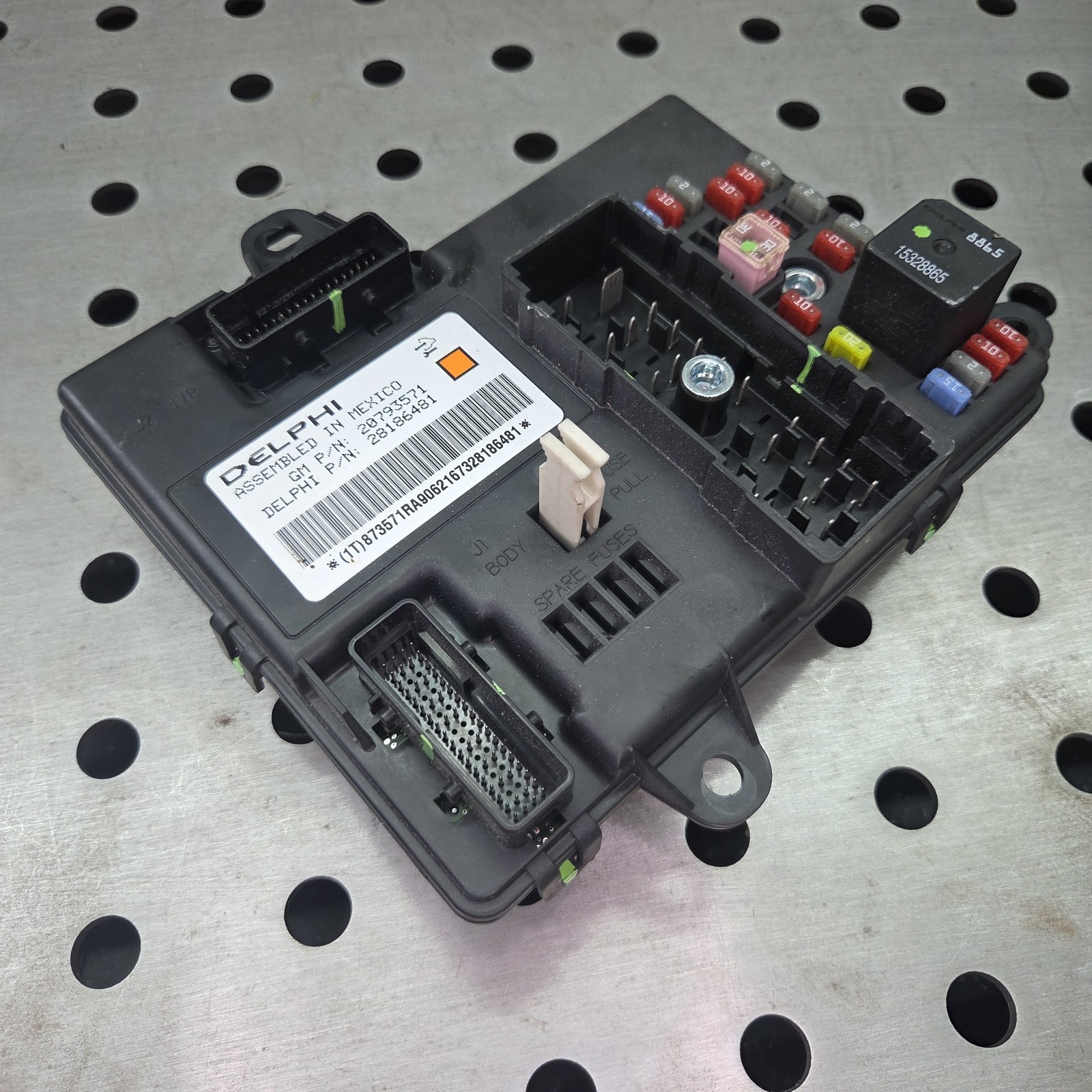 2008-2010 Pontiac G6 Body Control Module BCM 20793571