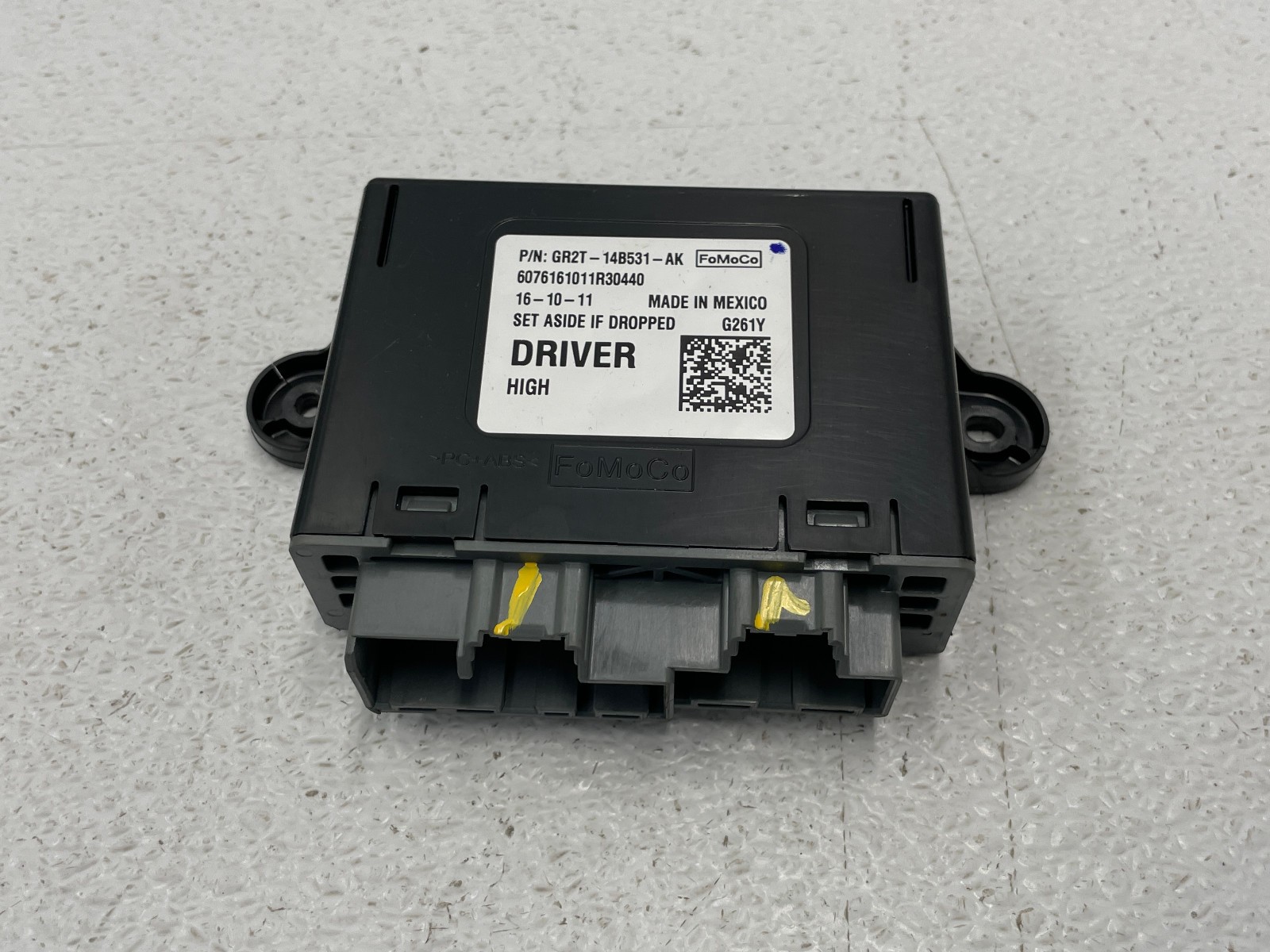 2017-2020 Lincoln Continental Front Left Driver Door Control Module 1689 OEM