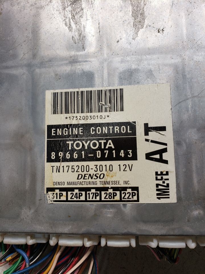1998 Toyota Avalon Engine ECM Electronic Control Module Behind OEM 1475607