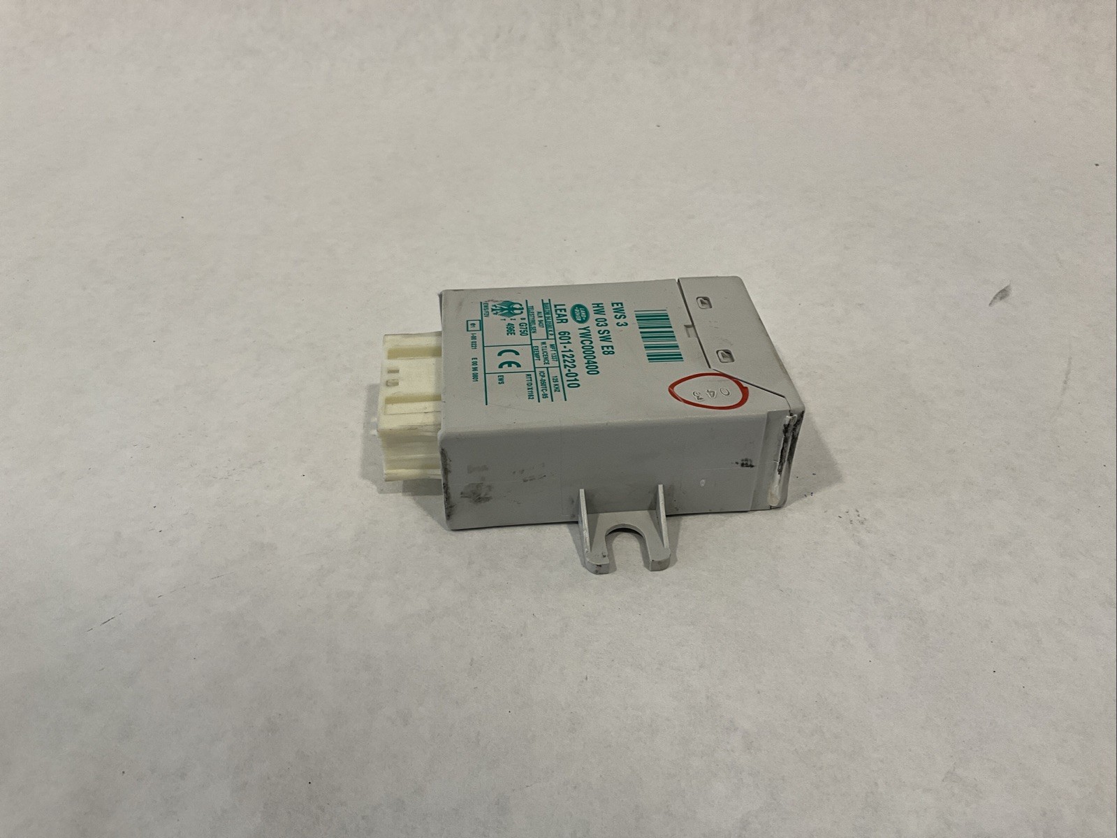 2003-2006 RANGE ROVER THEFT LOCKING IMMOBILIZER MODULE ID YWC000400 USED OEM