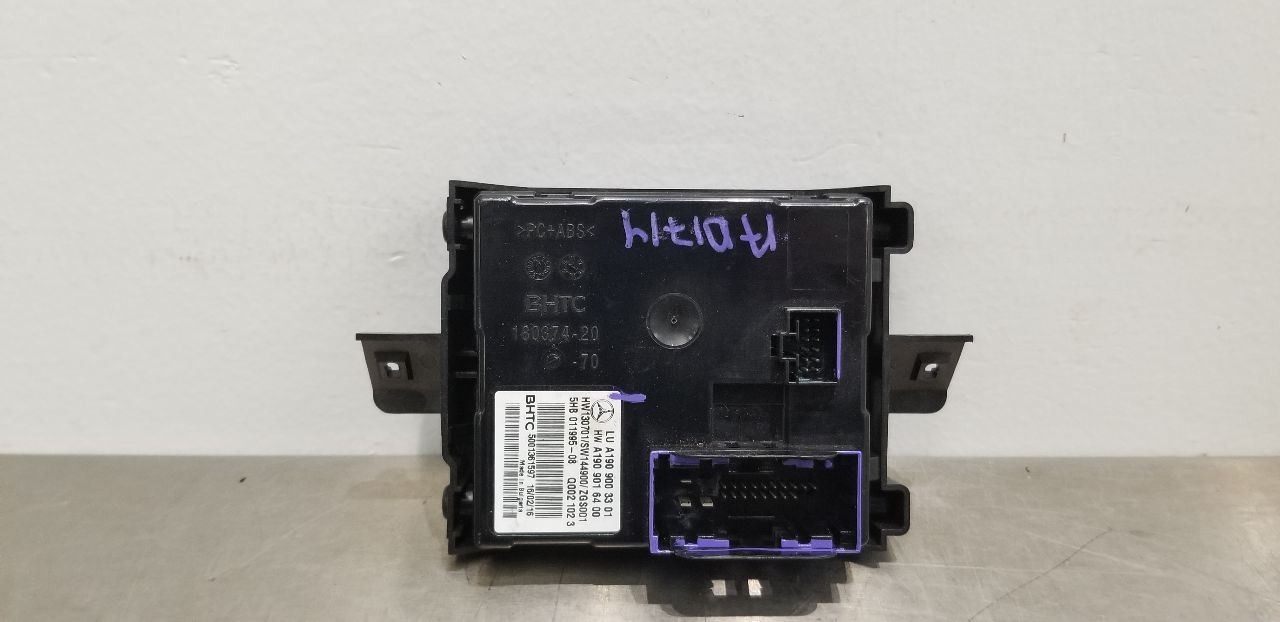 16 MERCEDES BENZ AMG GT-S C190 TEMPERATURE HVAC CONTROL MODULE 1909003301