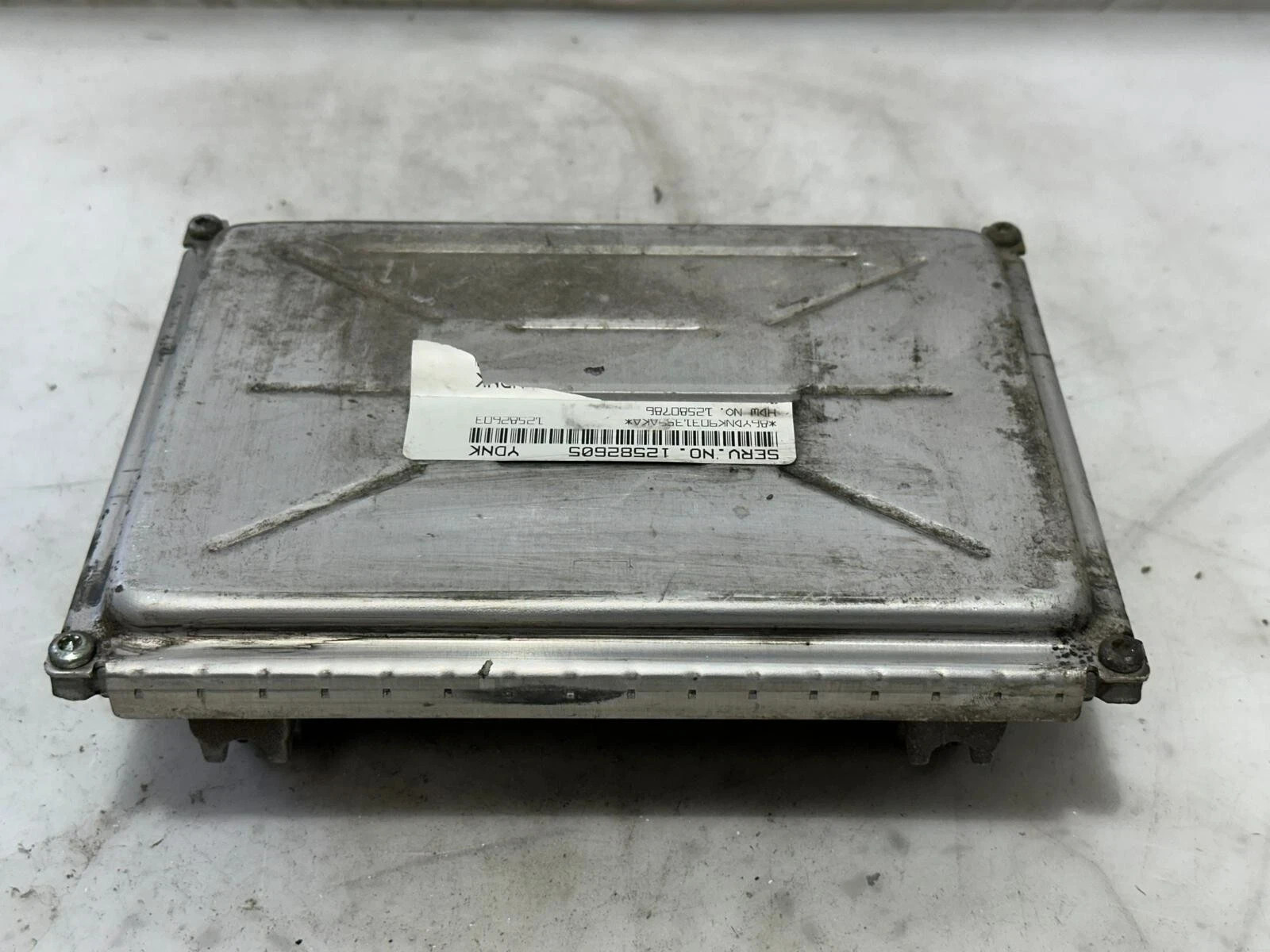 2003 CHEVY TAHOE Engine Control Computer Module OEM 12582605 YDNK