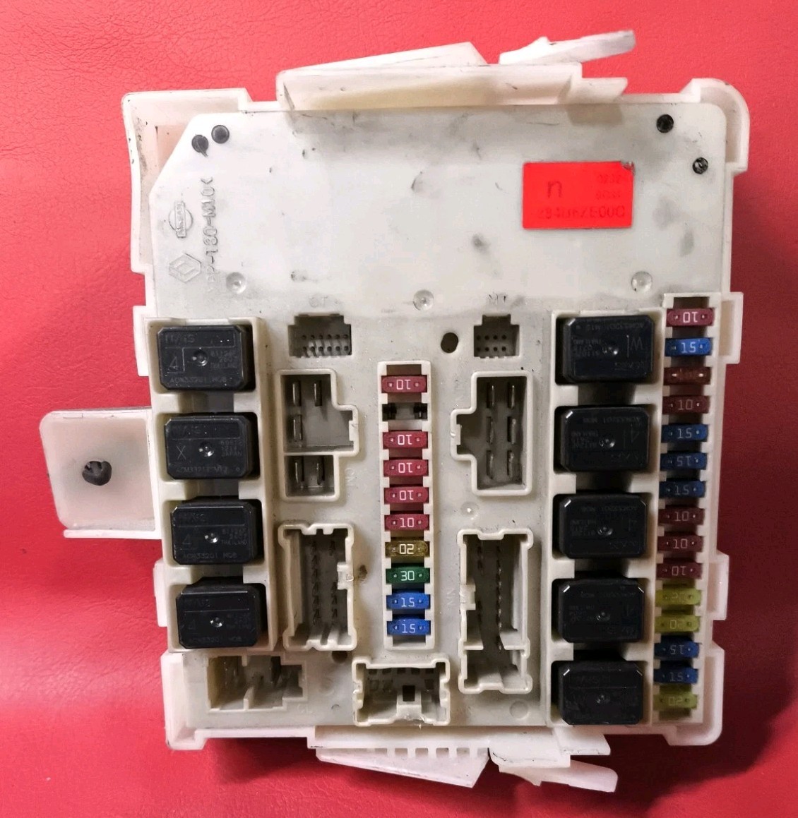 2007-2009 Nissan Pathfinder Armada Xterra Fuse Box Relay IPDM 284B6-ZE00C Module