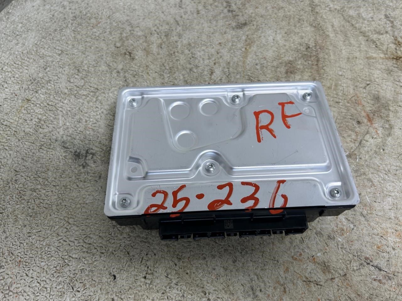 2025 CHEVROLET TRAVERSE Gateway Control Module OEM Part Number 13566788
