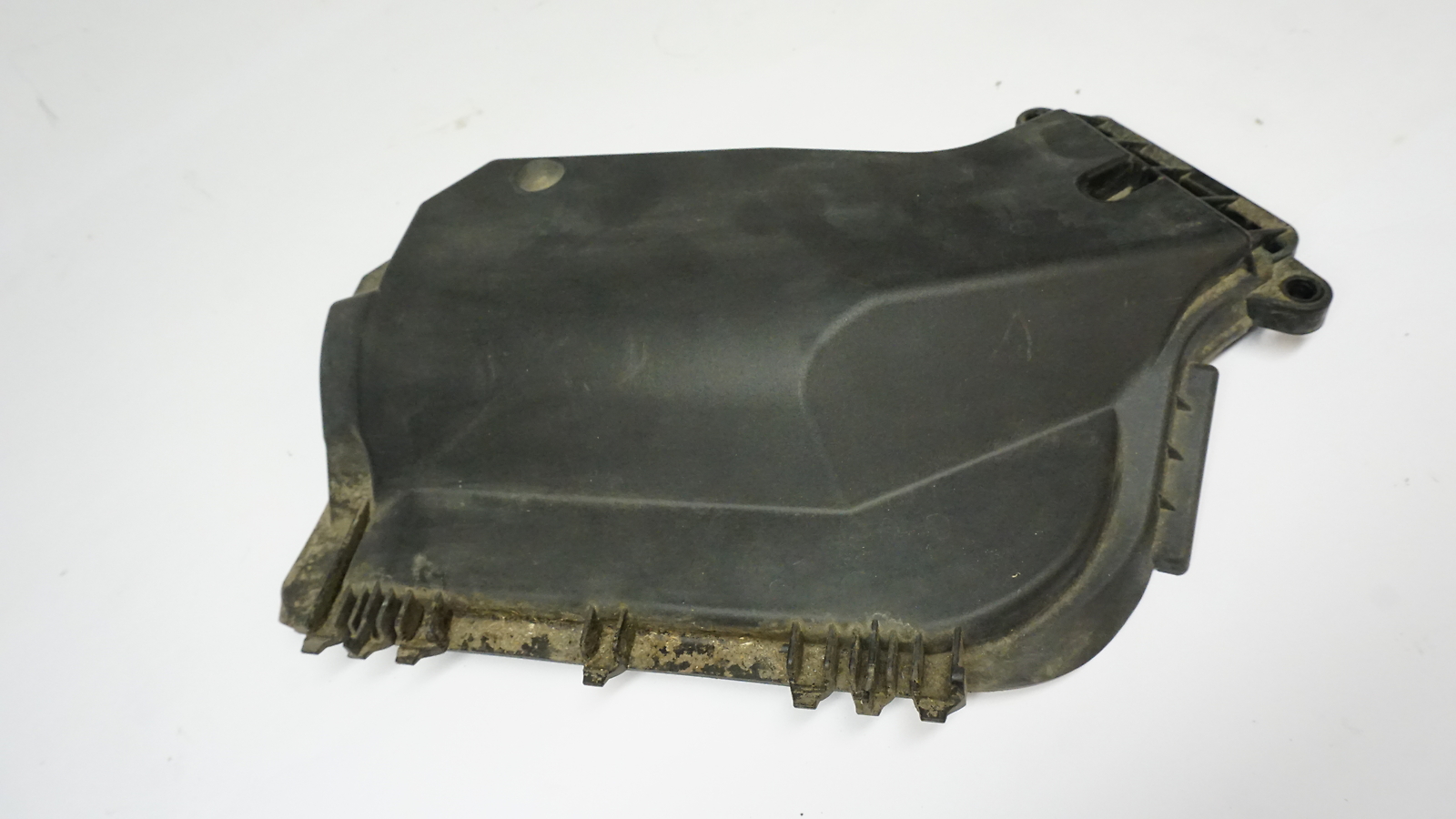 2009-2017 AUDI Q5 ECU ENGINE MODULE COVER 8K1907613C