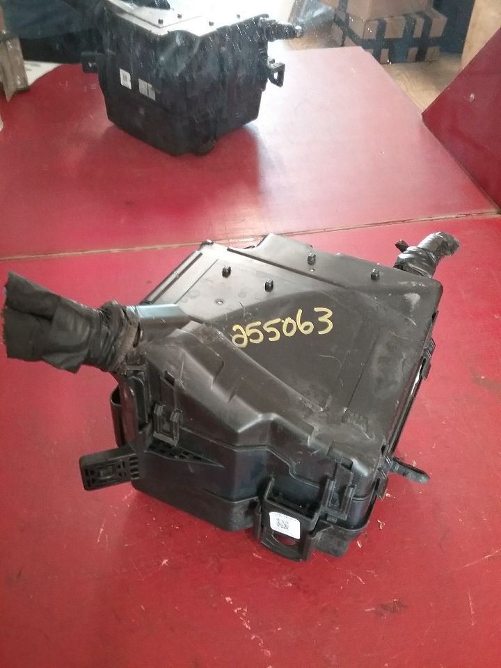 Fuse Box Engine Fits 19-20 SORENTO 1061992