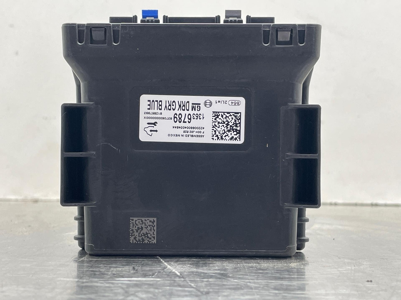 2020 Cadillac XT6 OEM Network Gateway Computer Control Module 13536789 2021